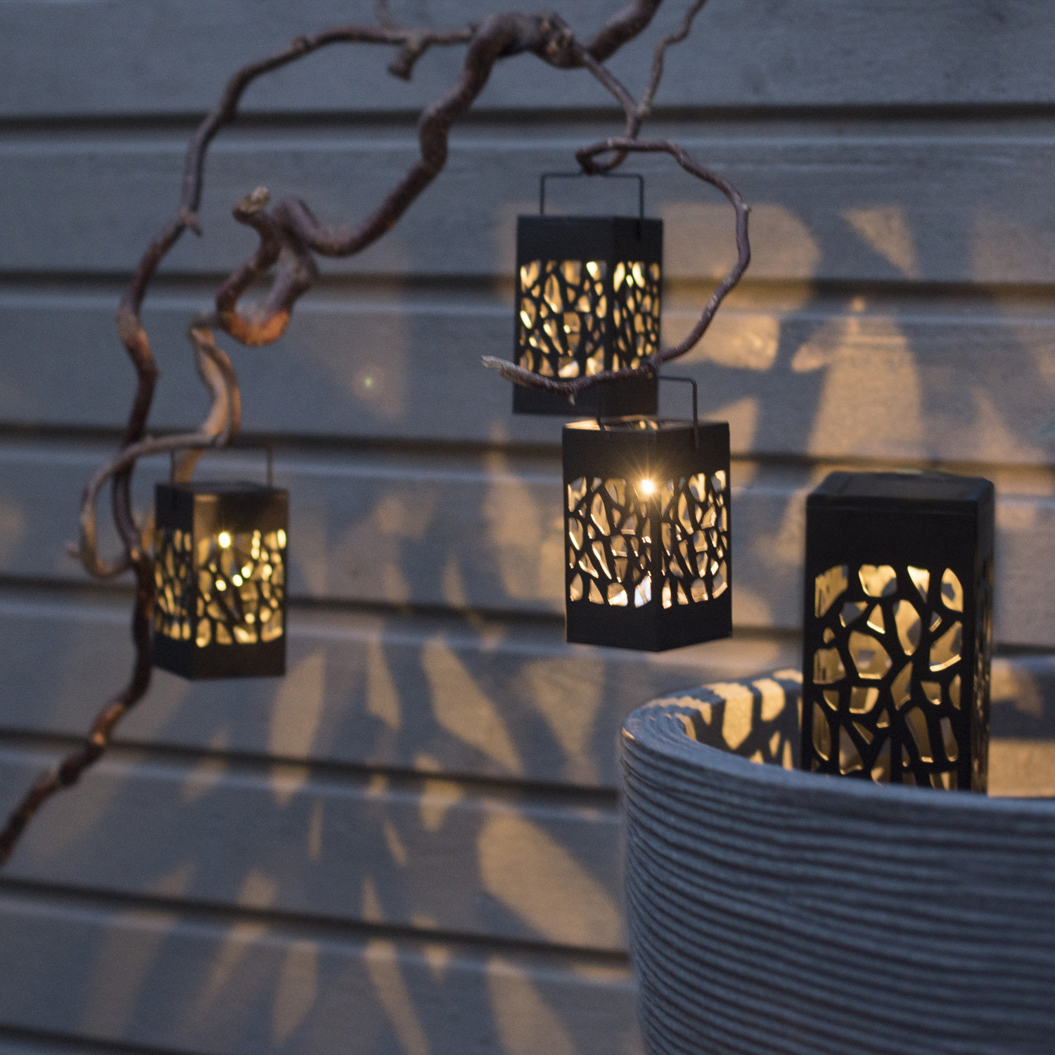 LED Solar Laternen Izola - zum Hängen o. Stellen - warmweiße LED - H: 11cm - Lichtsensor - 3er Set LED Solar Laternen Izola - zum Hängen o. Stellen - warmweiße LED - H: 11cm - Lichtsensor - 3er Set