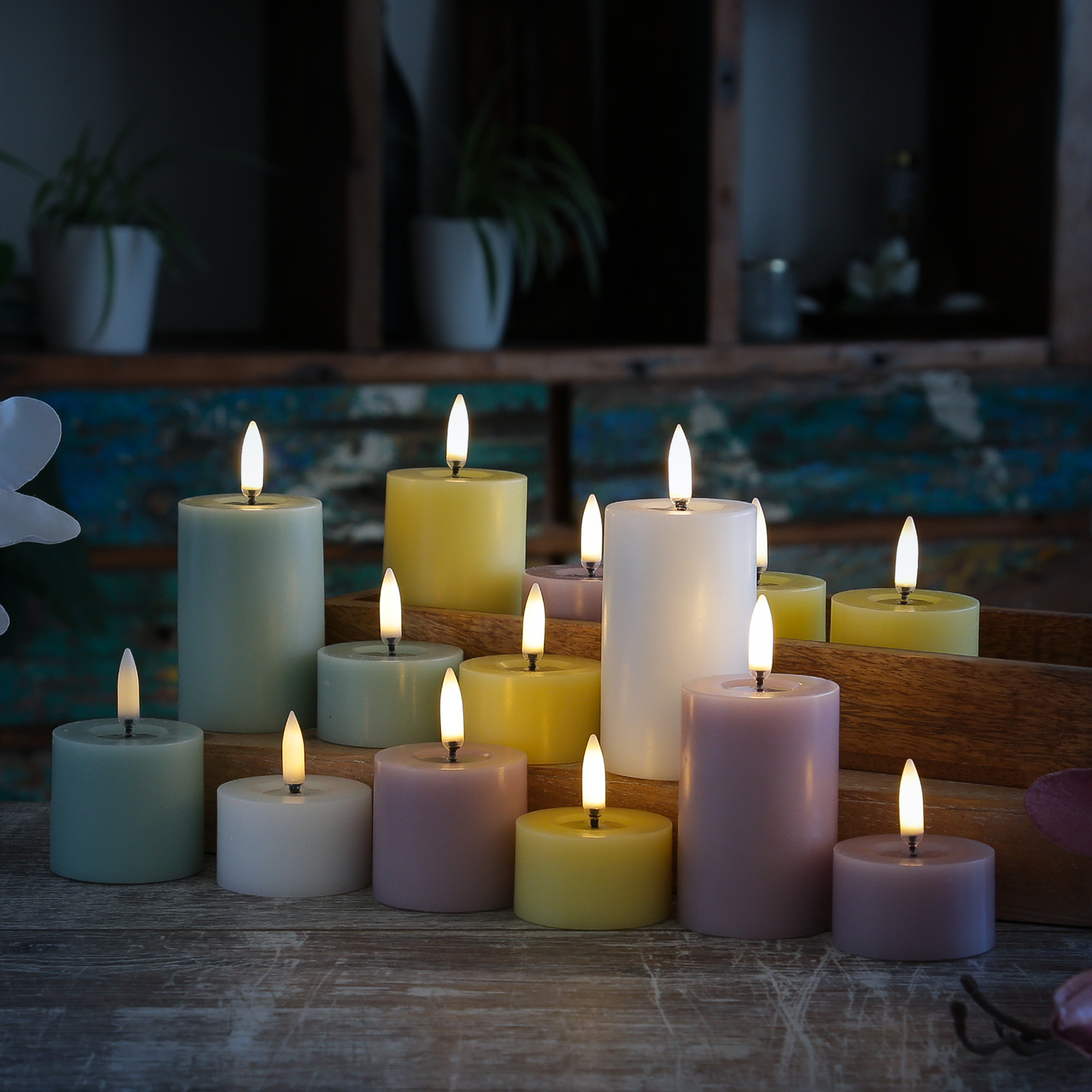 LED Mini Kerze THEA - Echtwachs - 3D Flamme mit Wachsspiegel - D: 5cm - H: 4,5cm - Timer - gelb LED Mini Kerze THEA - Echtwachs - 3D Flamme mit Wachsspiegel - D: 5cm - H: 4,5cm - Timer - gelb