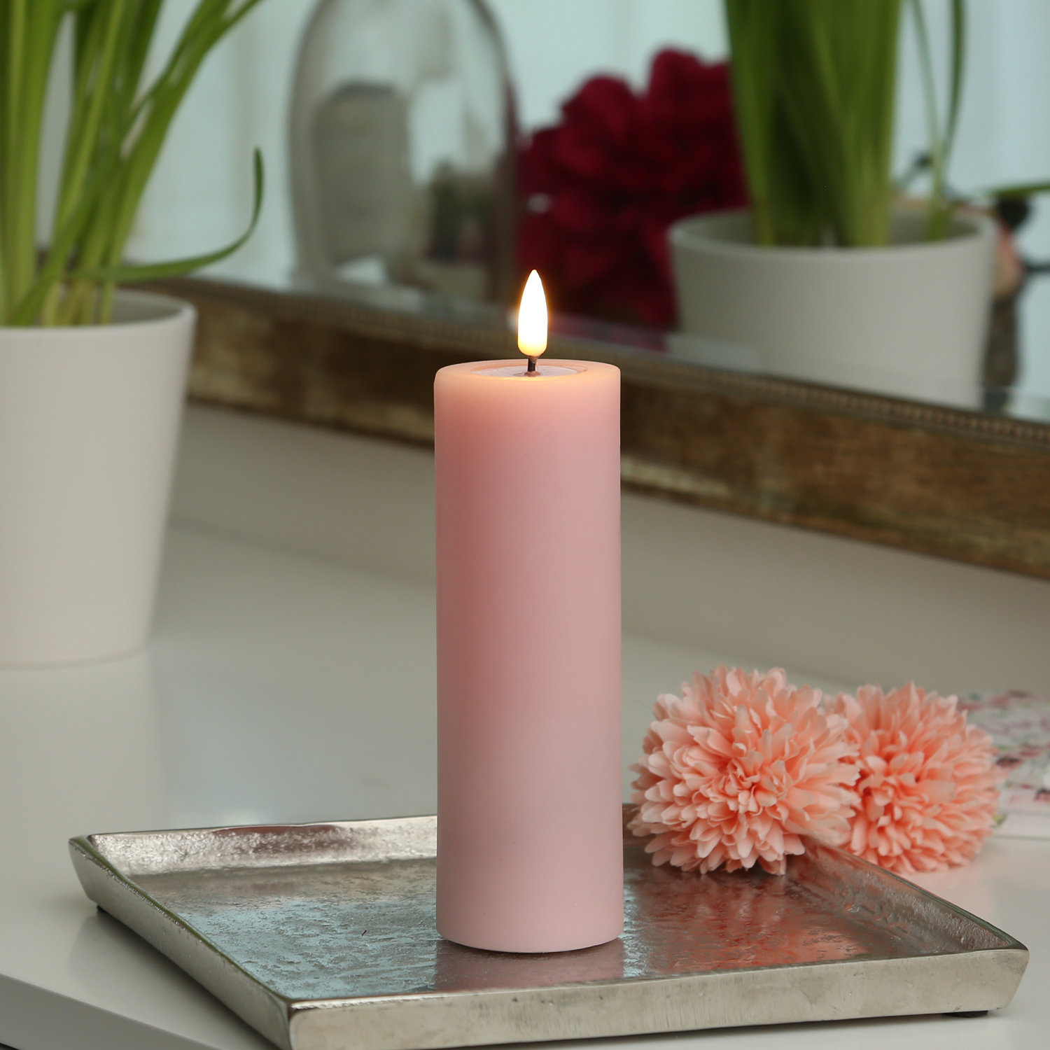 LED Stumpenkerze MIA - Echtwachs - realistische 3D Flamme -  H: 15cm D: 5cm - Batterie - rosa LED Stumpenkerze MIA - Echtwachs - realistische 3D Flamme -  H: 15cm D: 5cm - Batterie - rosa