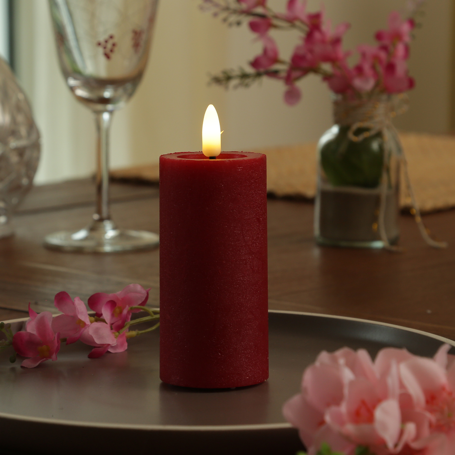 LED Kerze LINA - Rustik-Optik - Echtwachs - 3D Flamme - H: 12,5cm - D: 5cm - Timer - rot LED Kerze LINA - Rustik-Optik - Echtwachs - 3D Flamme - H: 12,5cm - D: 5cm - Timer - rot