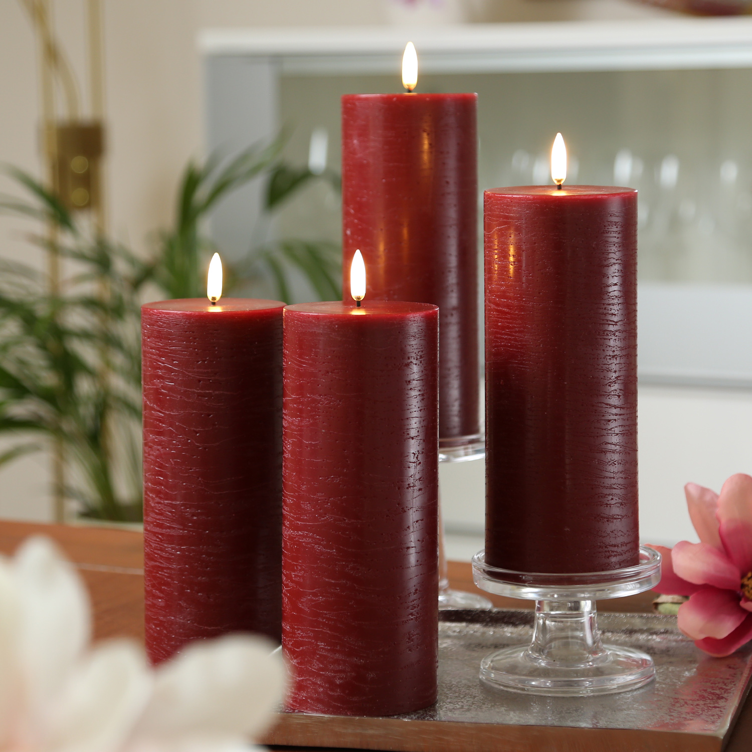 LED Kerzenset PIA - Rustik-Optik - H: 20cm - inkl. Batterien und Fernbedienung - rot - 4er Set LED Kerzenset PIA - Rustik-Optik - H: 20cm - inkl. Batterien und Fernbedienung - rot - 4er Set