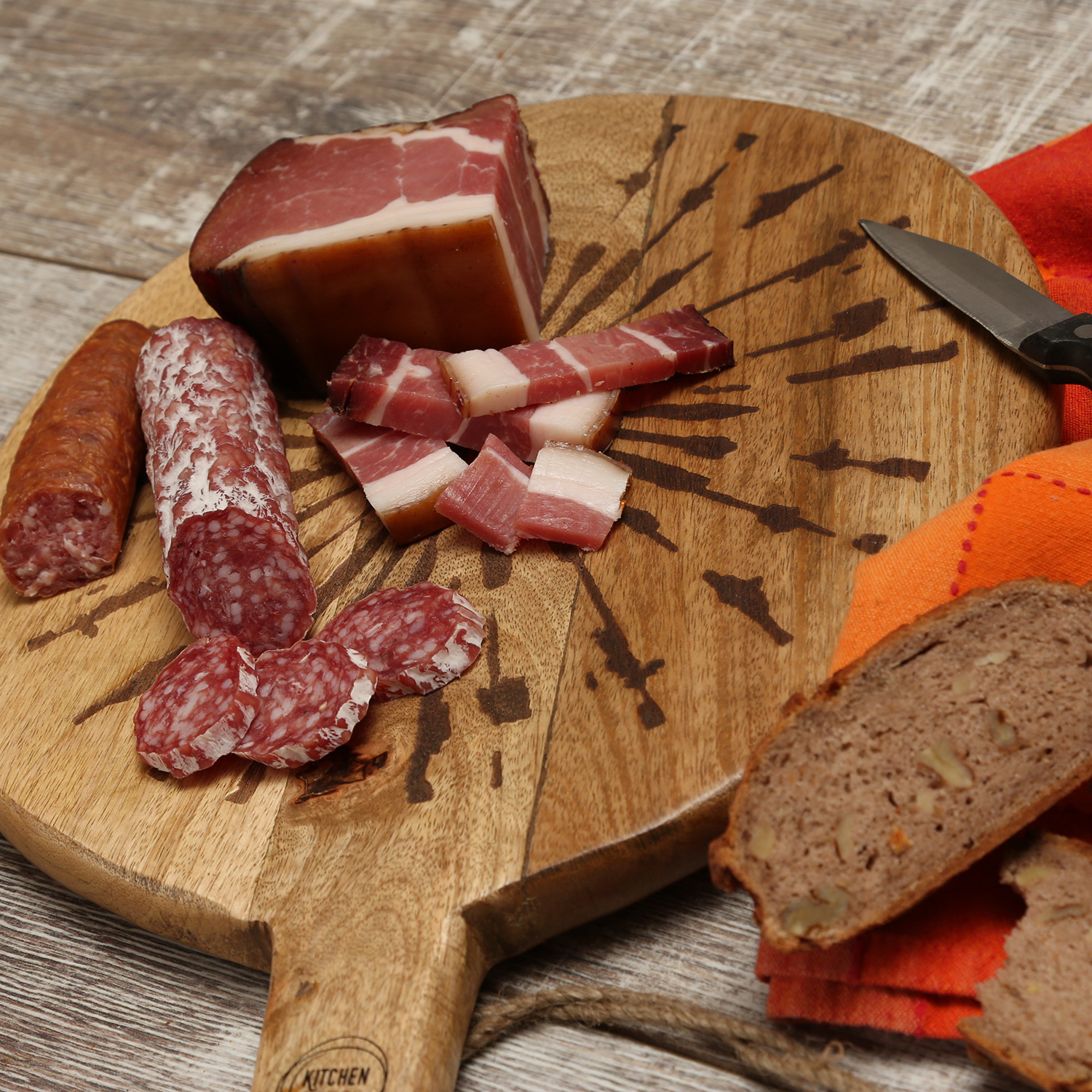 Schneidebrett PUSTEBLUME - Servierbrett - rund - Mangoholz - mit Griff - L: 46cm - natur Schneidebrett PUSTEBLUME - Servierbrett - rund - Mangoholz - mit Griff - L: 46cm - natur