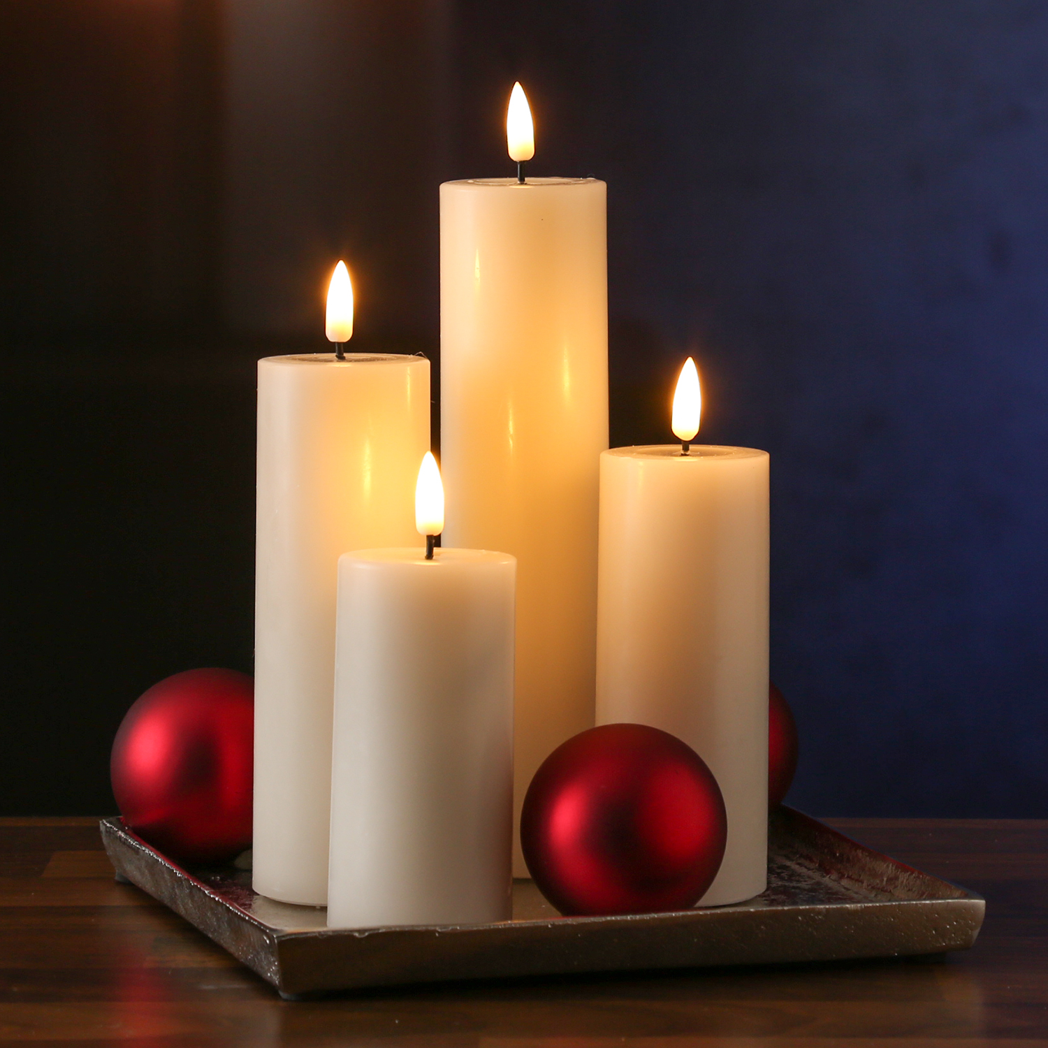 LED Stumpenkerze MIA - Echtwachs - realistische 3D Flamme - H: 12,5cm D: 5cm - Batterie - creme LED Stumpenkerze MIA - Echtwachs - realistische 3D Flamme - H: 12,5cm D: 5cm - Batterie - creme