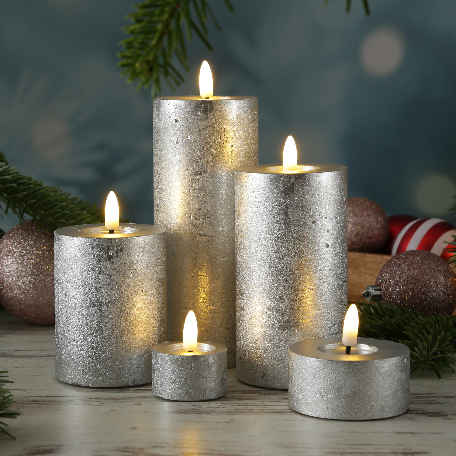 LED Maxi Teelichter LINA - Rustik-Optik - Echtwachs - Timer - D: 7cm - H: 6cm - silber - 2 Stück LED Maxi Teelichter LINA - Rustik-Optik - Echtwachs - Timer - D: 7cm - H: 6cm - silber - 2 Stück