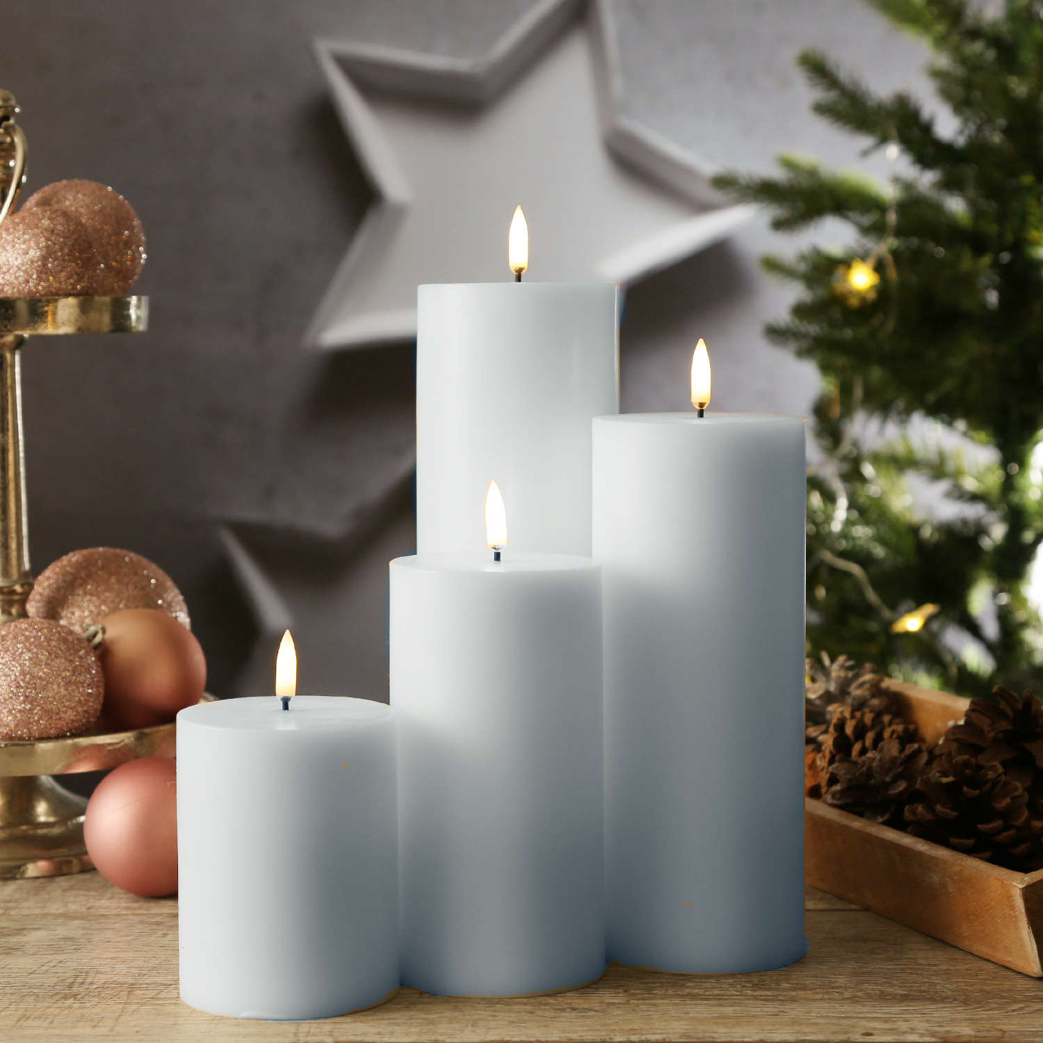 LED Kerze THEA - Echtwachs - 3D Flamme - H: 15cm - D: 7,8cm - Timer - bis zu 1000 Std. - weiß LED Kerze THEA - Echtwachs - 3D Flamme - H: 15cm - D: 7,8cm - Timer - bis zu 1000 Std. - weiß