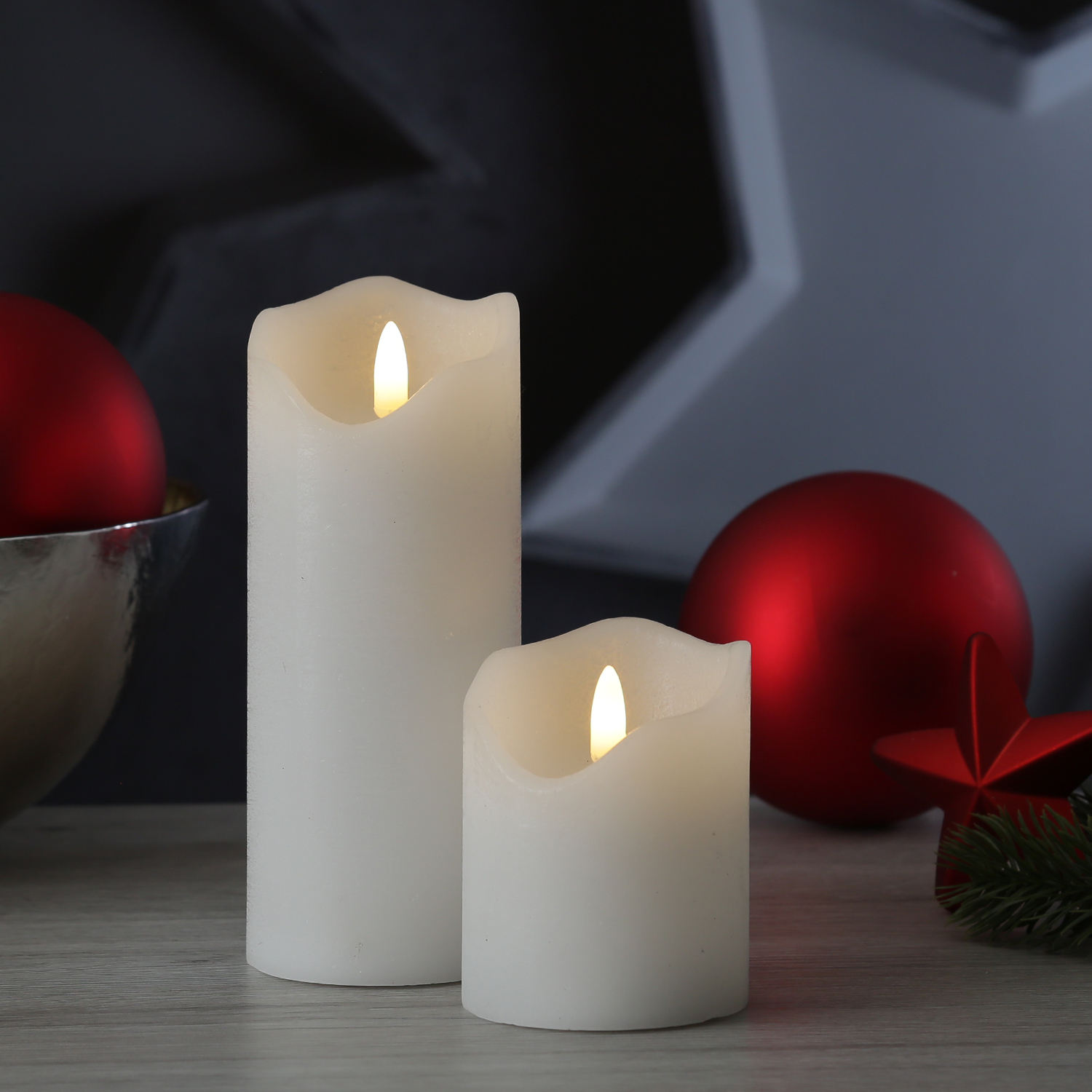 LED Kerze FLAMME - Rustik-Optik - Echtwachs - 3D Flamme - H: 17cm - Batterie - Timer - weiß LED Kerze FLAMME - Rustik-Optik - Echtwachs - 3D Flamme - H: 17cm - Batterie - Timer - weiß