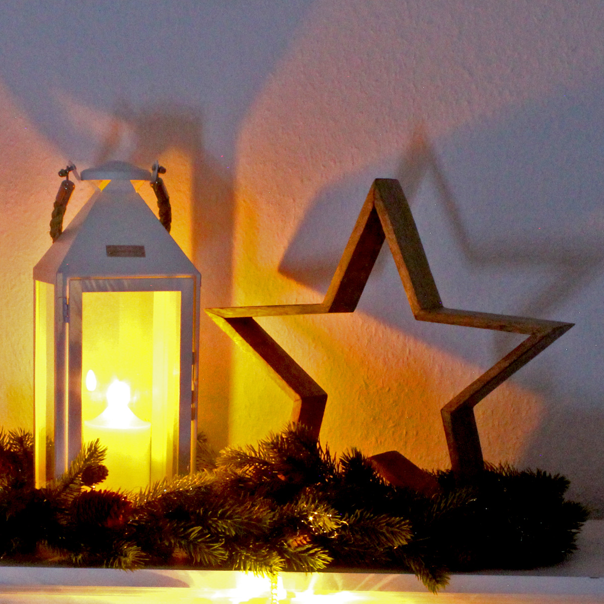 Dekosterne aus Mangoholz - stehend - 4 verschiedene Größen - naturbelassen - 4er Set Dekosterne aus Mangoholz - stehend - 4 verschiedene Größen - naturbelassen - 4er Set