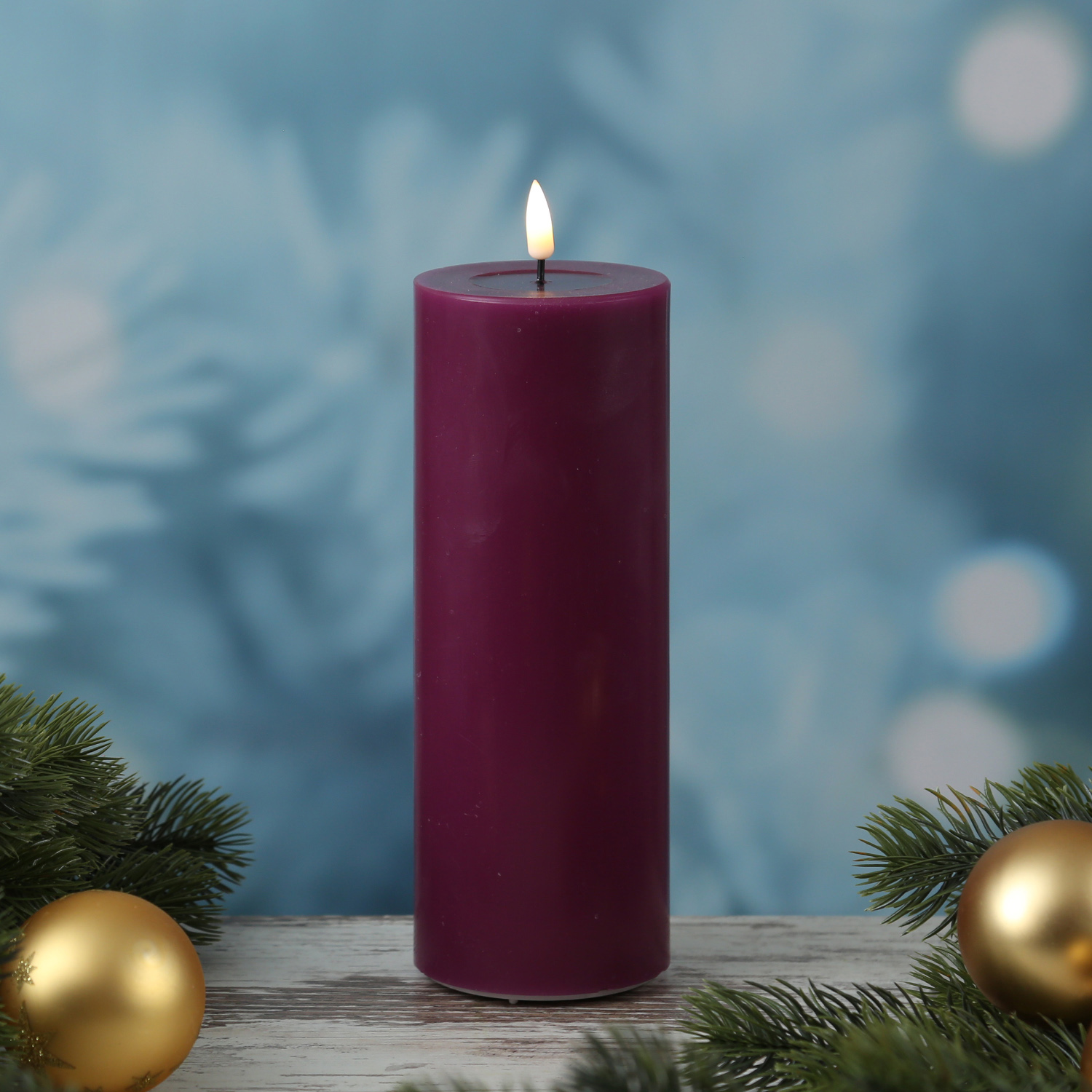 LED Stumpenkerze MIA - Echtwachs - realistische 3D Flamme - H: 20cm - D: 7,5cm - beere LED Stumpenkerze MIA - Echtwachs - realistische 3D Flamme - H: 20cm - D: 7,5cm - beere