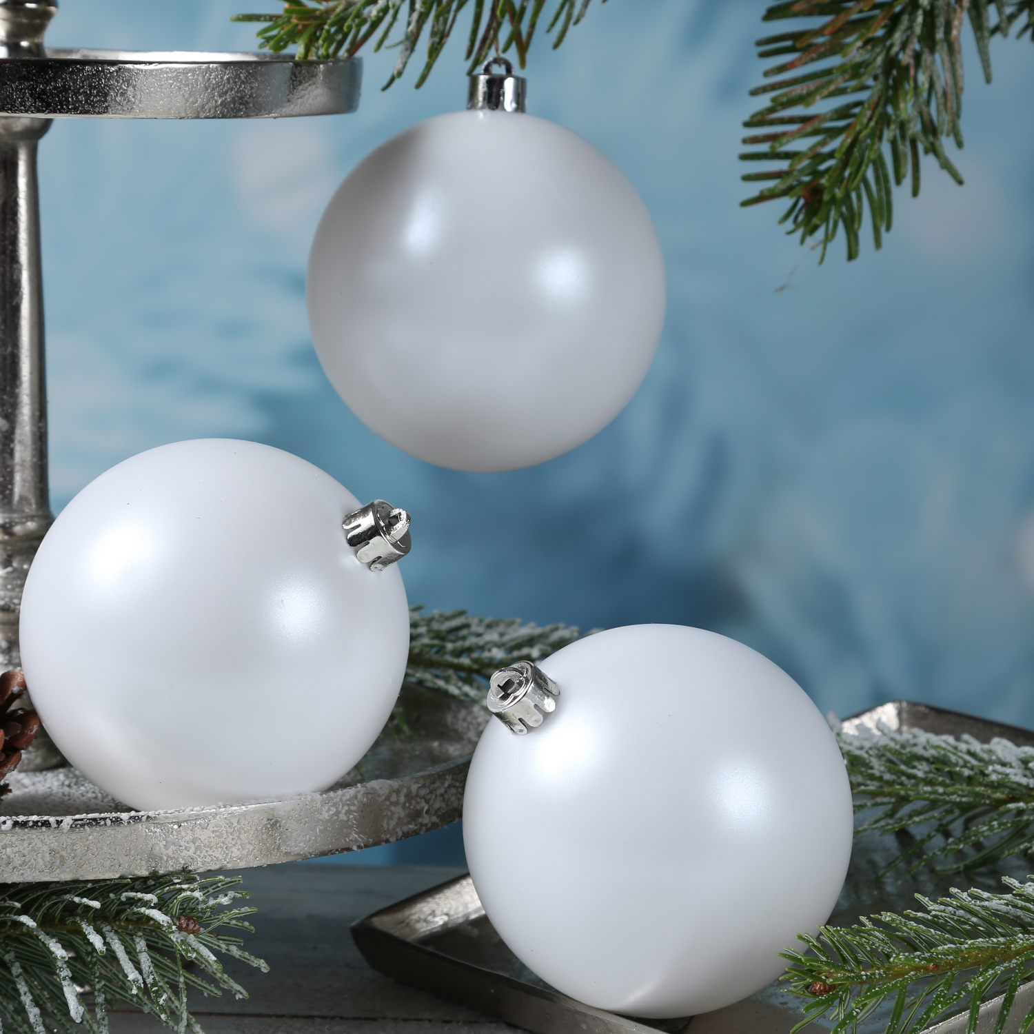 Christbaumkugel - Weihnachtsbaumkugel - bruchfest - D: 10cm - glänzend und matt - weiß - 4er Set Christbaumkugel - Weihnachtsbaumkugel - bruchfest - D: 10cm - glänzend und matt - weiß - 4er Set