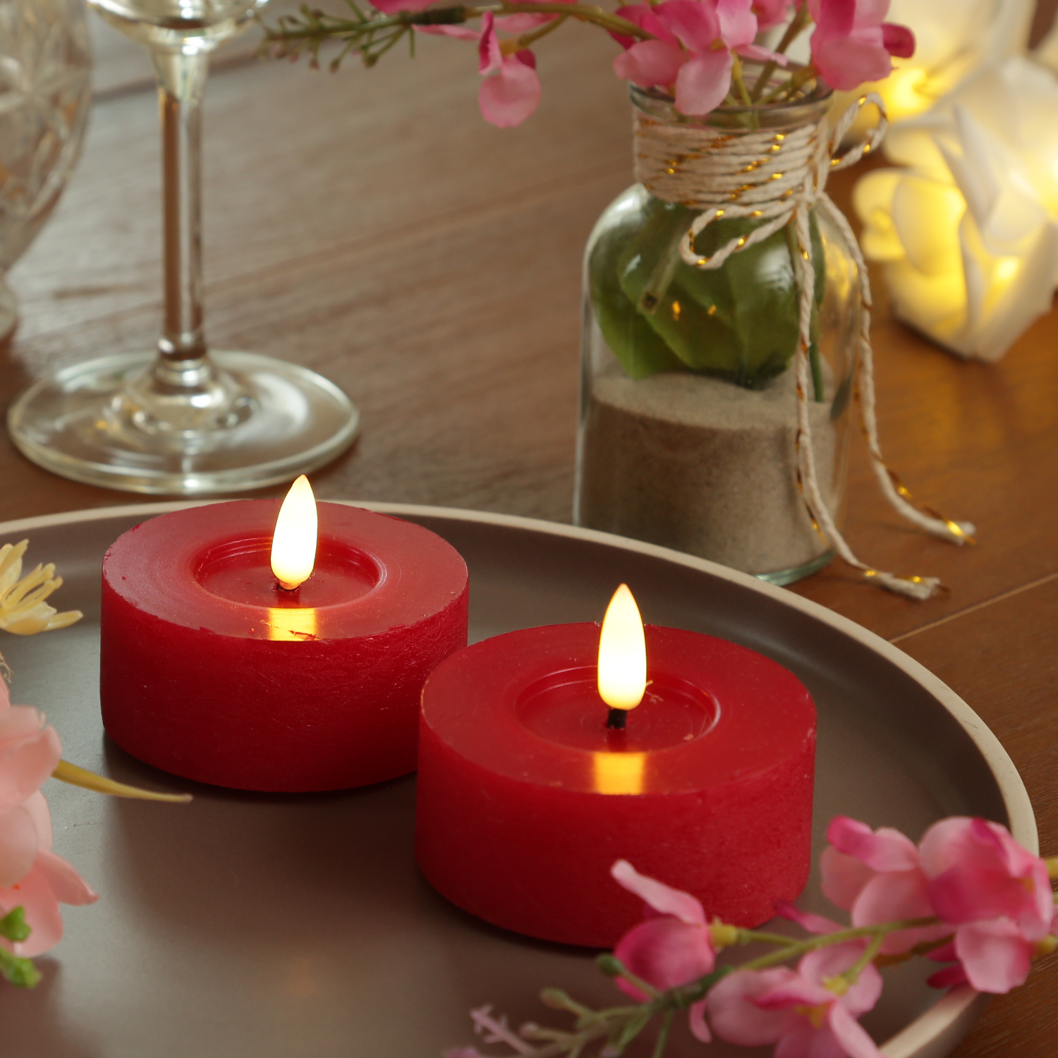LED Maxi Teelichter LINA - Rustik-Optik - Echtwachs - Timer - D: 7cm - H: 6cm - rot - 2 Stück