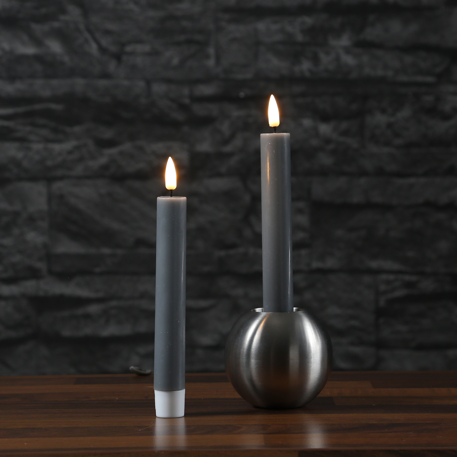 LED Stabkerzen MIA - Echtwachs - realistische 3D Flamme - H: 15cm - Batteriebetrieb - grau - 2 Stk LED Stabkerzen MIA - Echtwachs - realistische 3D Flamme - H: 15cm - Batteriebetrieb - grau - 2 Stk