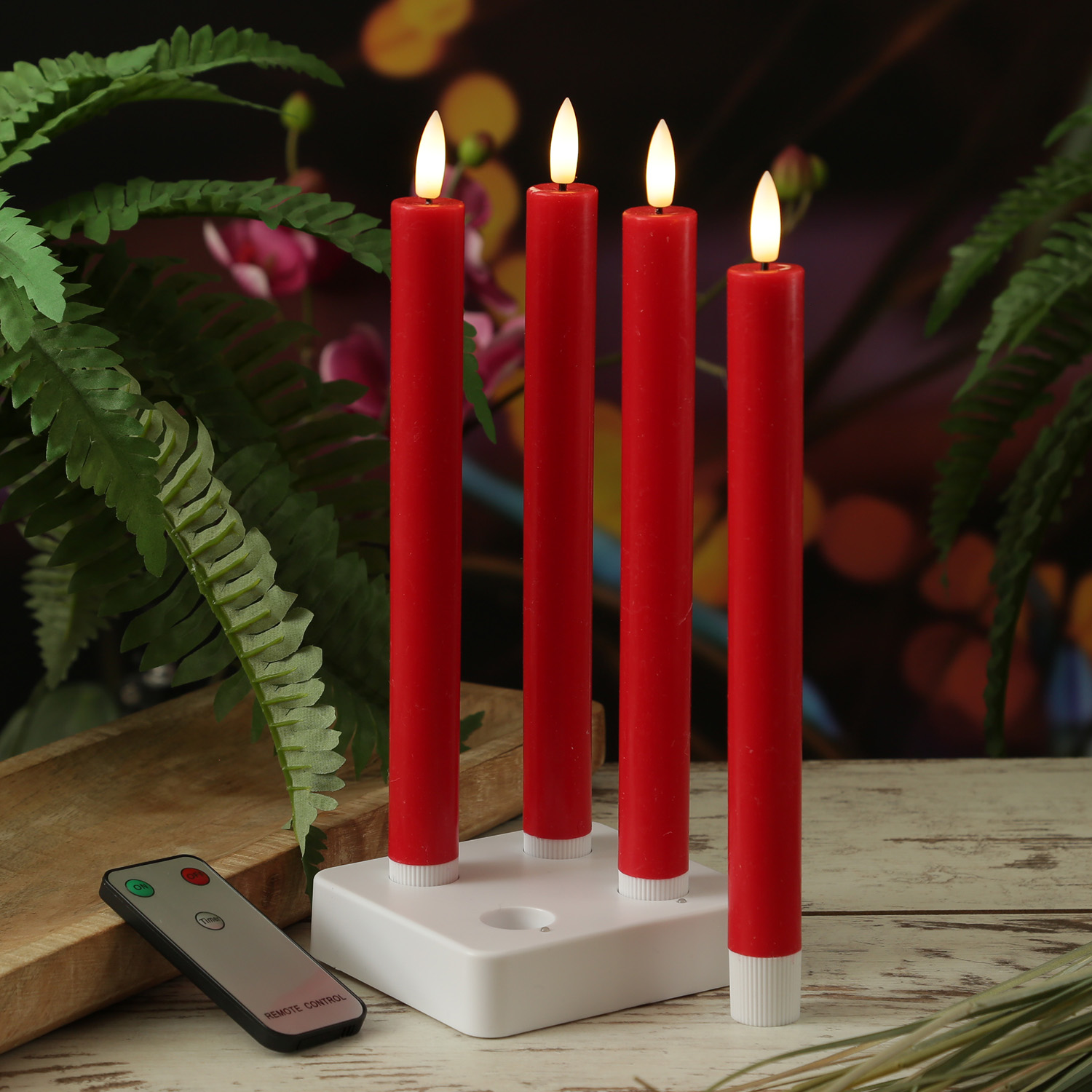 LED Stabkerzen LISA - Echtwachs - mit Ladestation - inkl. Fernbedienung - H: 25cm - rot - 4er Set LED Stabkerzen LISA - Echtwachs - mit Ladestation - inkl. Fernbedienung - H: 25cm - rot - 4er Set