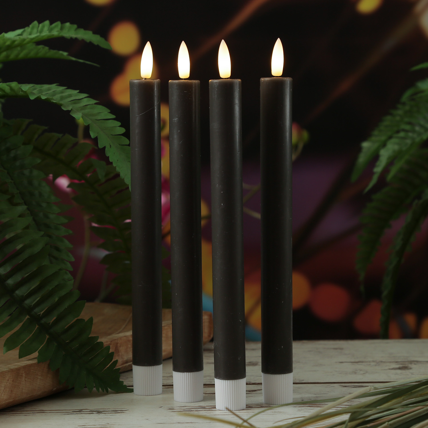 LED Stabkerzen LISA - Echtwachs - mit Ladestation - inkl. Fernbedienung - H: 25cm - grau - 4er Set LED Stabkerzen LISA - Echtwachs - mit Ladestation - inkl. Fernbedienung - H: 25cm - grau - 4er Set