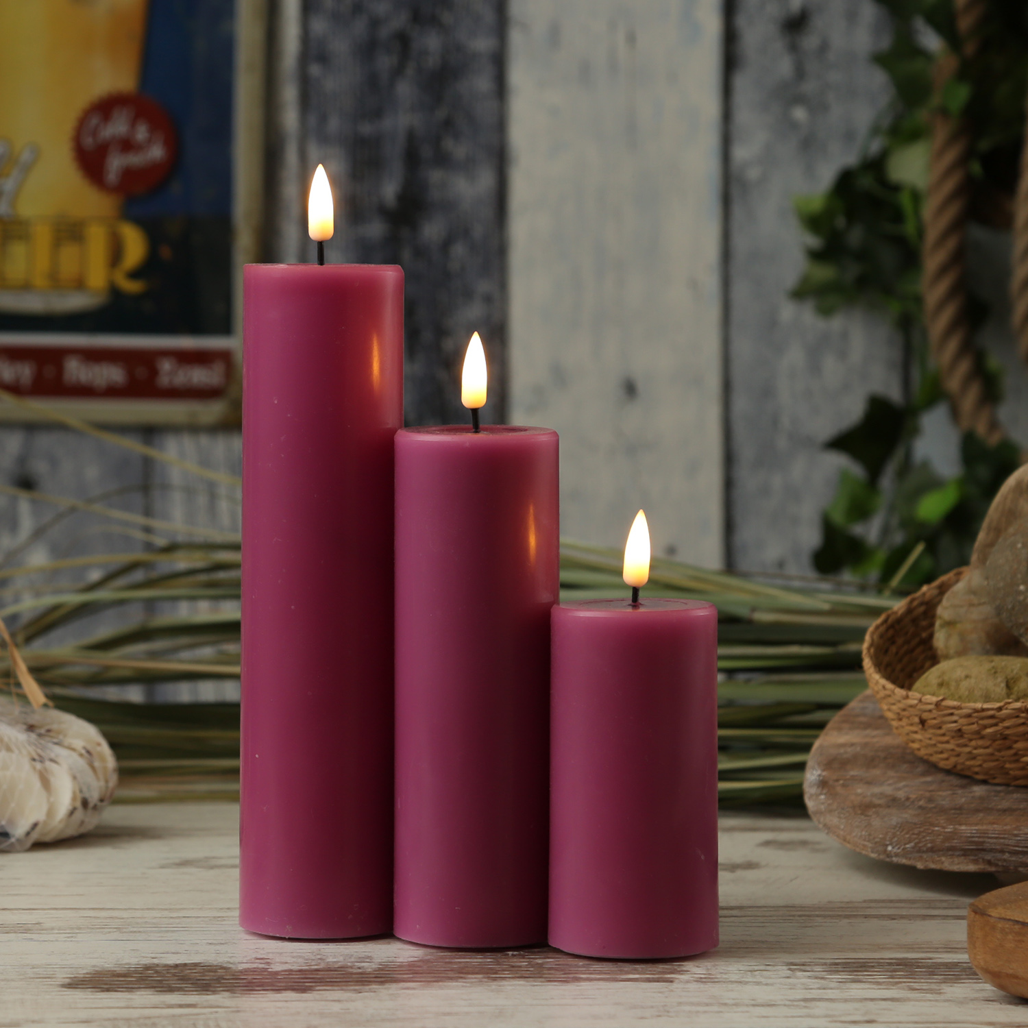 LED Stumpenkerze MIA - Echtwachs - realistische 3D Flamme - H: 20cm - D: 5cm - malve LED Stumpenkerze MIA - Echtwachs - realistische 3D Flamme - H: 20cm - D: 5cm - malve