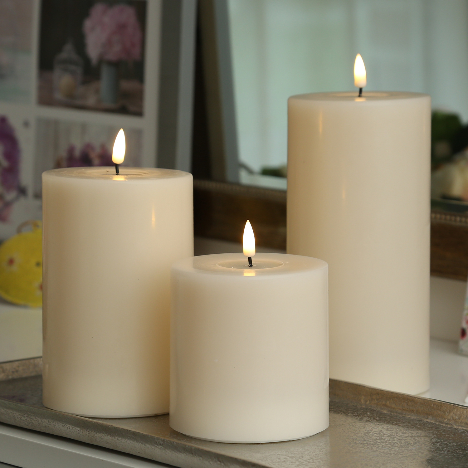 LED Stumpenkerze MIA - Echtwachs - realistische 3D Flamme - H: 15cm D:10cm - Batteriebetrieb - creme LED Stumpenkerze MIA - Echtwachs - realistische 3D Flamme - H: 15cm D:10cm - Batteriebetrieb - creme