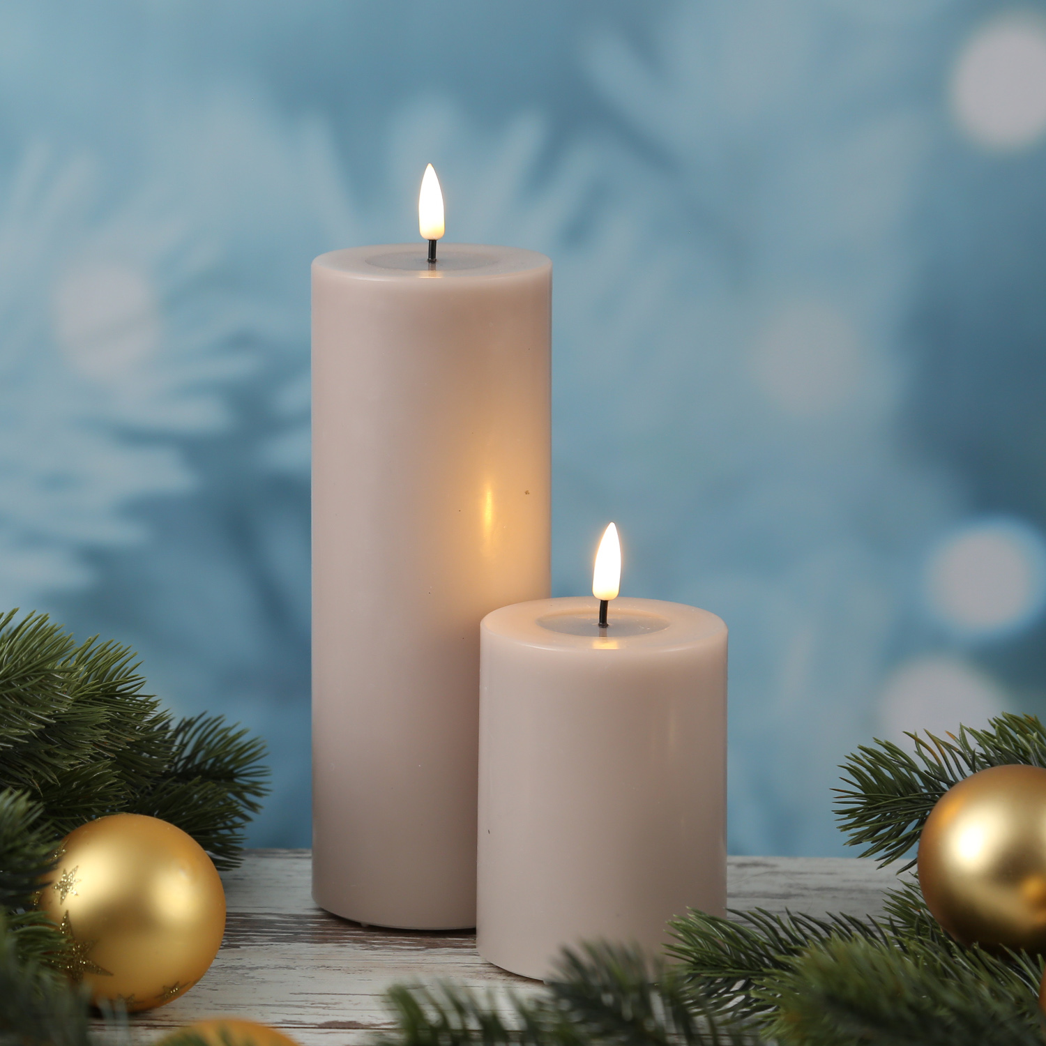 LED Stumpenkerze MIA - Echtwachs - realistische 3D Flamme - H: 10cm - D: 7,5cm - altrosa LED Stumpenkerze MIA - Echtwachs - realistische 3D Flamme - H: 10cm - D: 7,5cm - altrosa