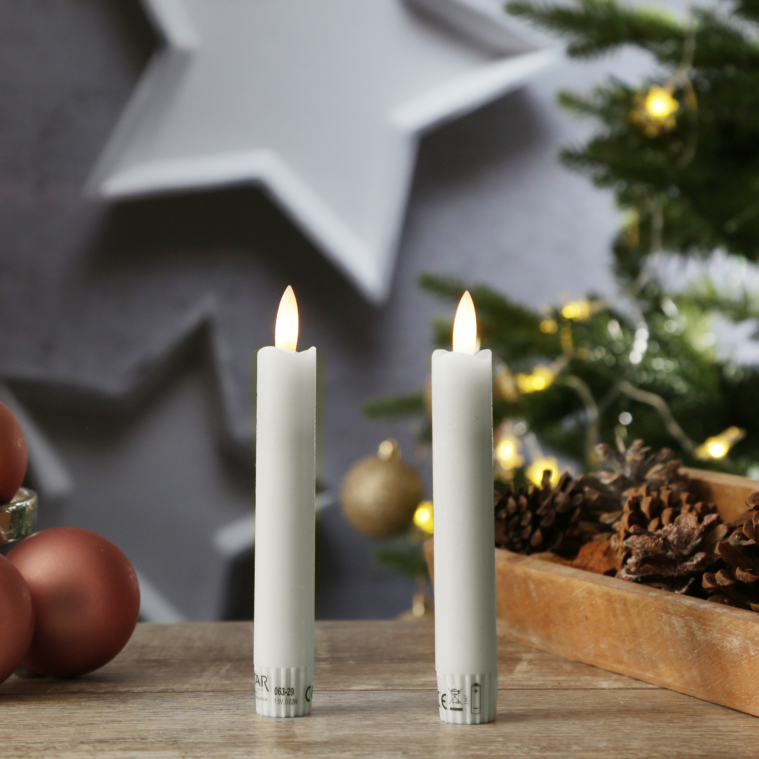 LED Stabkerzen LINA - Rustik-Optik - Echtwachs - flackernd  - H: 15cm - Timer - weiß - 2er Set LED Stabkerzen LINA - Rustik-Optik - Echtwachs - flackernd  - H: 15cm - Timer - weiß - 2er Set