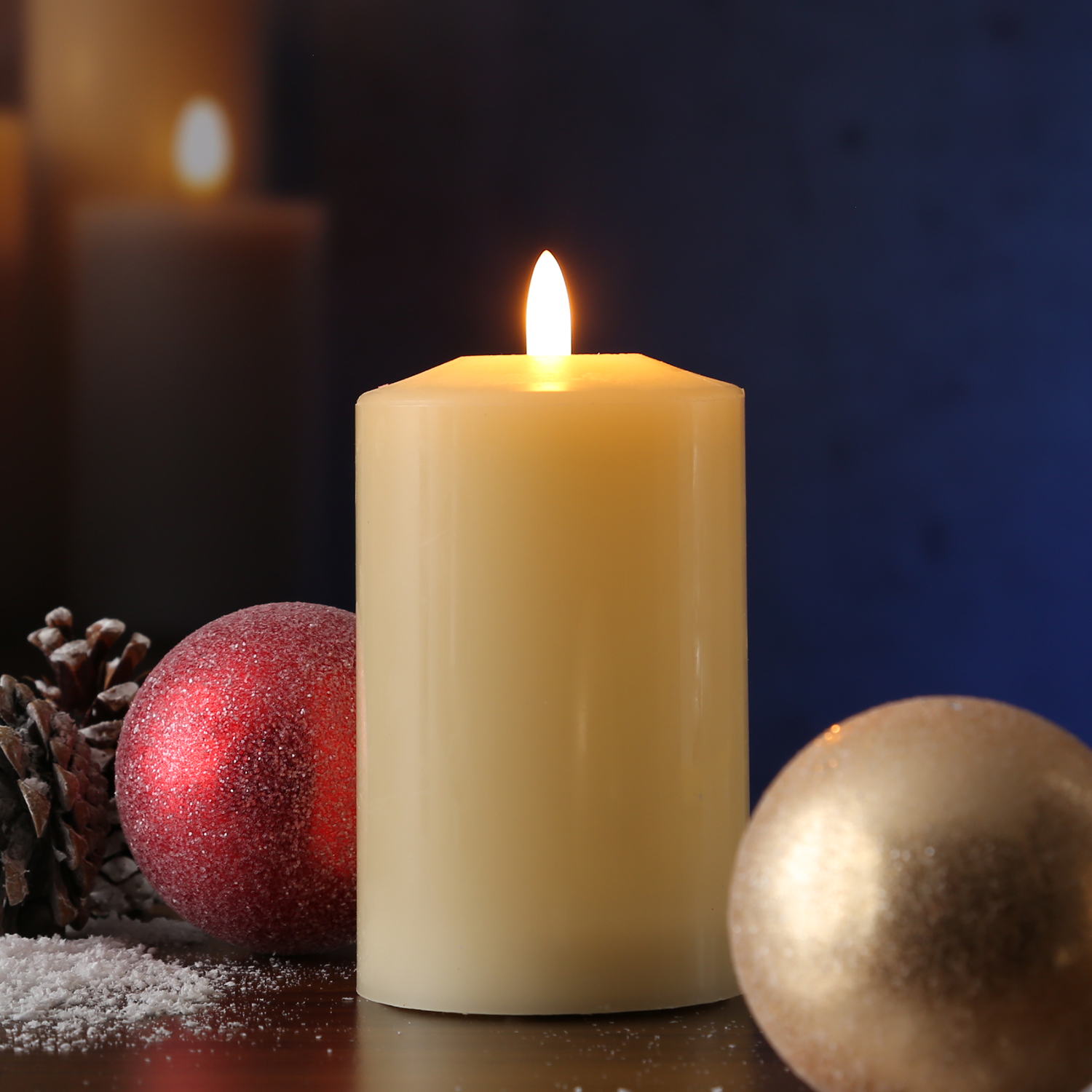 LED Stumpenkerze Flamme - Echtwachs - flackernde 3D Flamme - H: 14cm - Batterie - Timer - creme LED Stumpenkerze Flamme - Echtwachs - flackernde 3D Flamme - H: 14cm - Batterie - Timer - creme