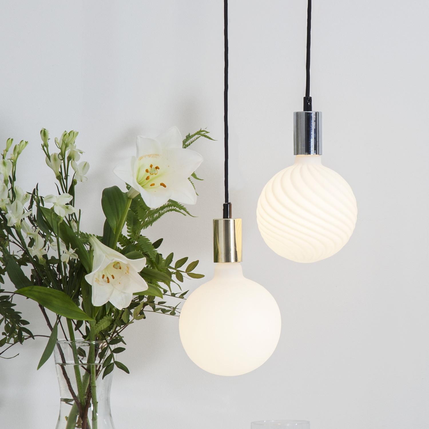 Lampenfassung "Stil" - E27 Fassung - Schalter - L: 3,5m - Textilkabel - Fassung Messing Lampenfassung "Stil" - E27 Fassung - Schalter - L: 3,5m - Textilkabel - Fassung Messing