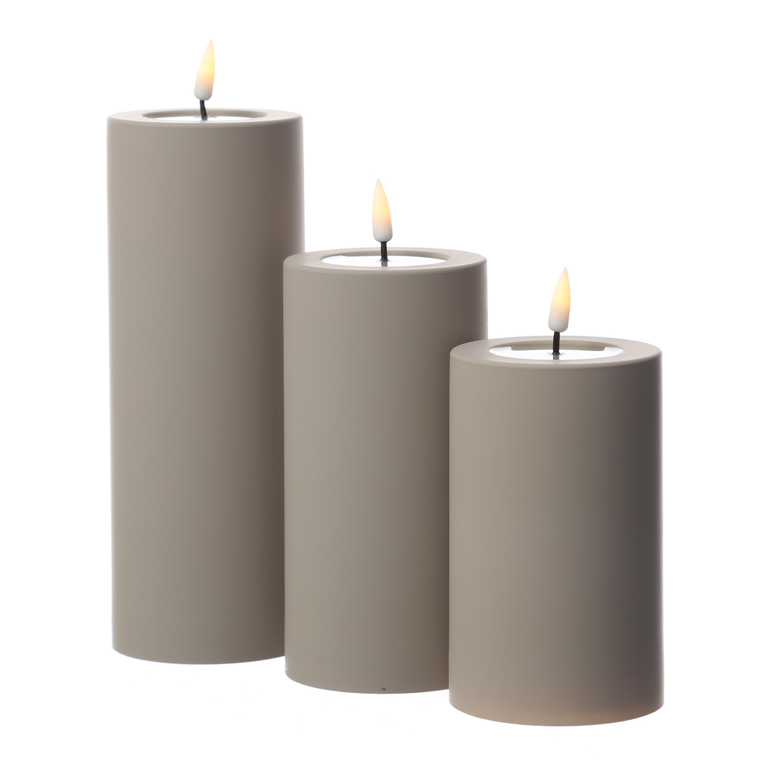 LED Stumpenkerze MIA - Kunststoff - 3D Flamme - H: 12,5cm - D: 7,5cm - für Außen - sand LED Stumpenkerze MIA - Kunststoff - 3D Flamme - H: 12,5cm - D: 7,5cm - für Außen - sand