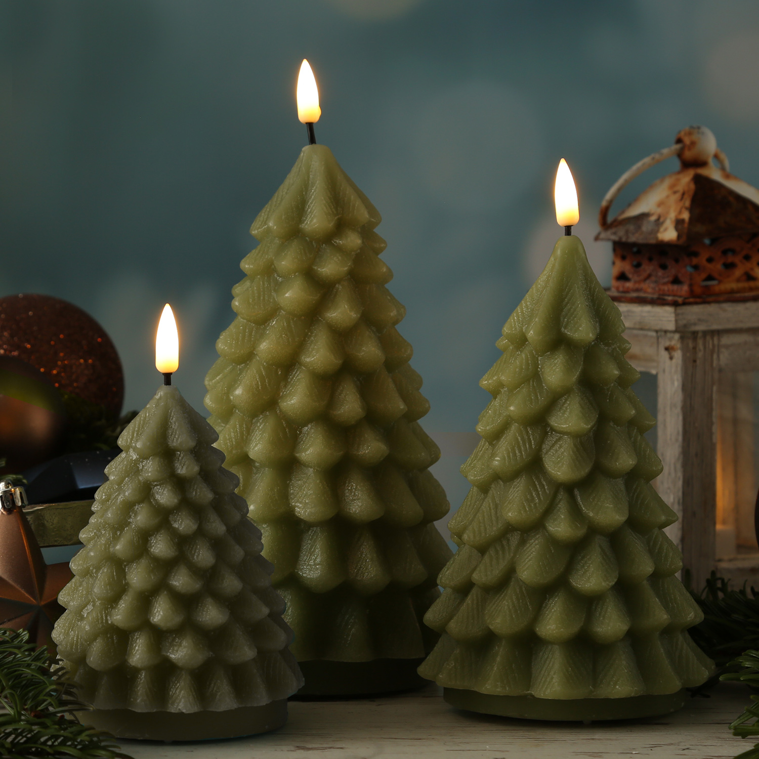 LED Kerze Tannenbaum - Echtwachs - flackernde 3D Flamme - H: 11cm - D: 8cm - hellgrün LED Kerze Tannenbaum - Echtwachs - flackernde 3D Flamme - H: 11cm - D: 8cm - hellgrün