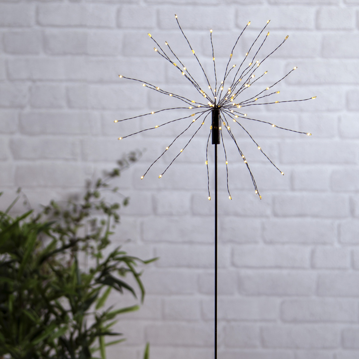 LED Solarstab "Firework" Gartendeko - 90 warmweiße LED - H: 100cm - Dämmerungssensor LED Solarstab "Firework" Gartendeko - 90 warmweiße LED - H: 100cm - Dämmerungssensor