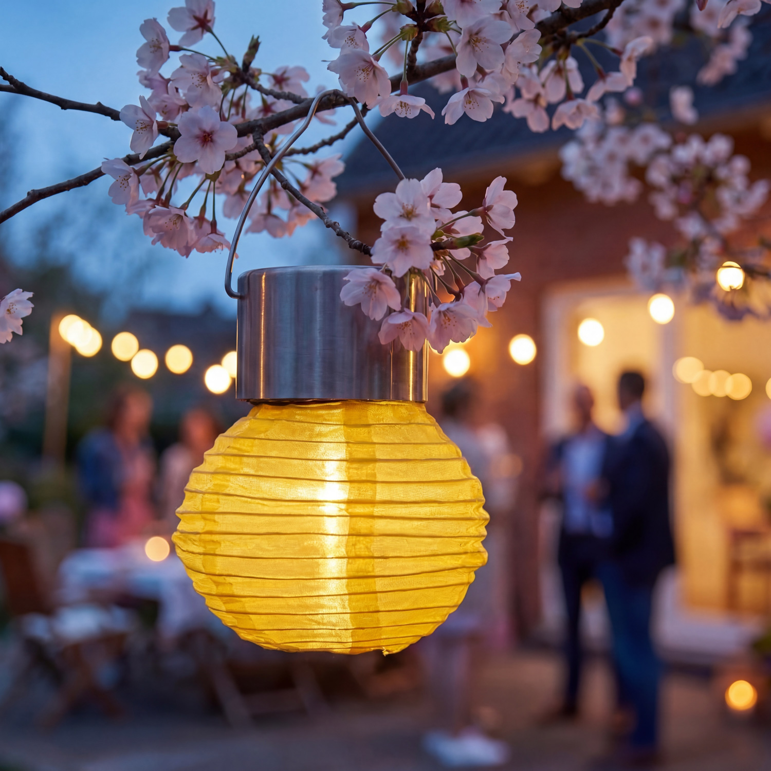 LED Solar Mini Lampion - kaltweiße LED - H: 9,5cm - D: 7cm - Lichtsensor - gelb