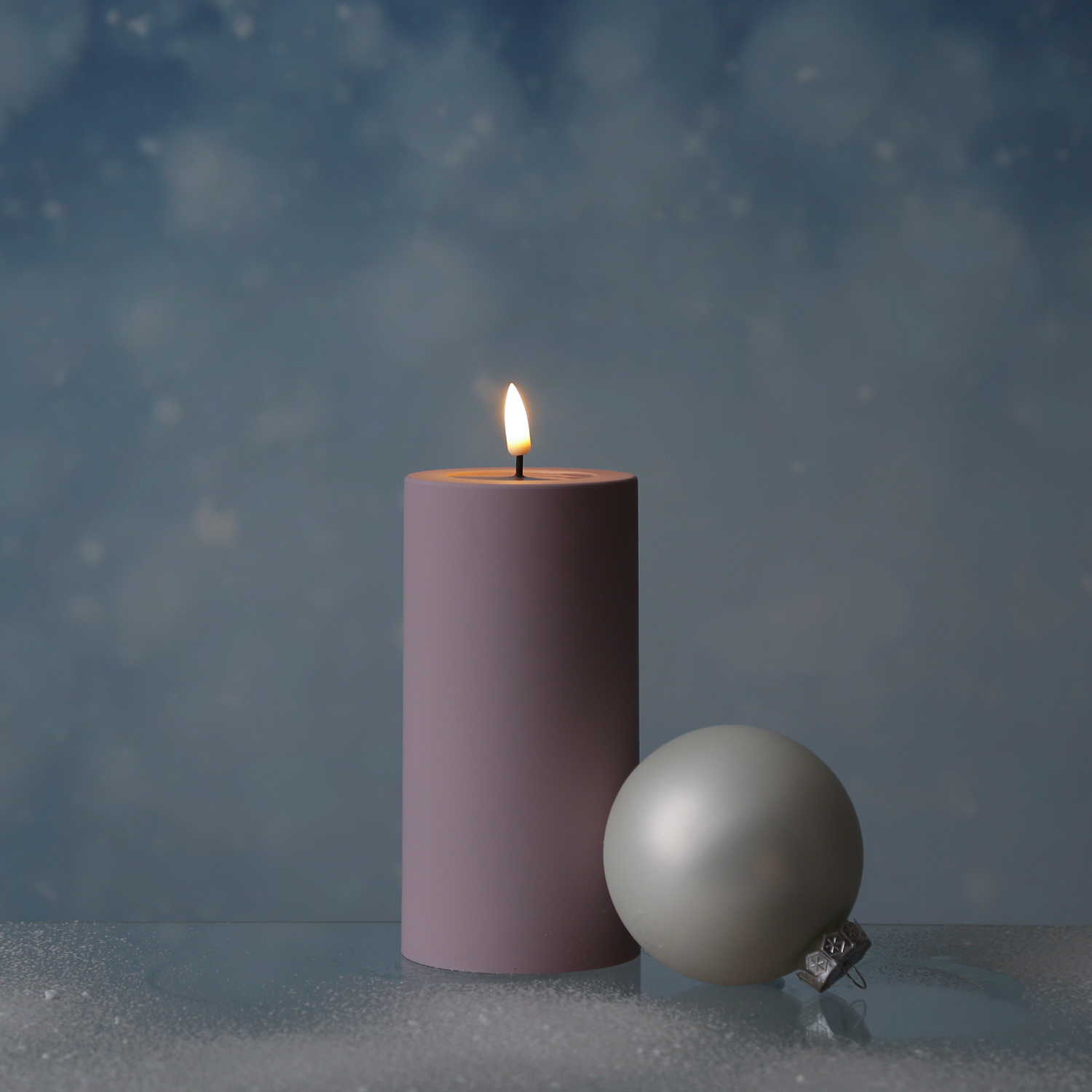 LED Stumpenkerze MIA - Kunststoff - realistische 3D Flamme - H: 15cm - outdoor - pastell lila LED Stumpenkerze MIA - Kunststoff - realistische 3D Flamme - H: 15cm - outdoor - pastell lila