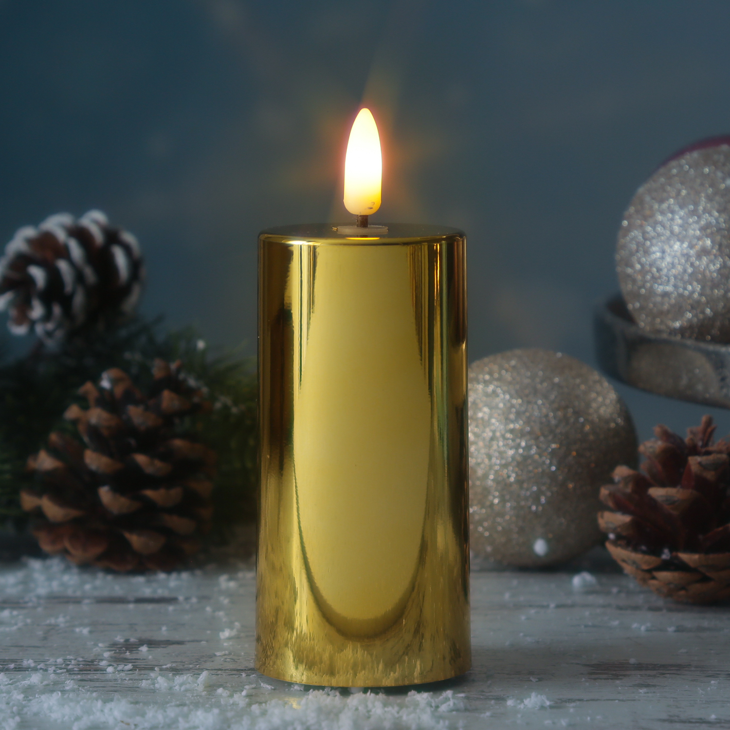 LED Kerze - Kunststoff - 3D Flamme - Timer - H: 12,5cm - D: 5cm - gold glänzend LED Kerze - Kunststoff - 3D Flamme - Timer - H: 12,5cm - D: 5cm - gold glänzend