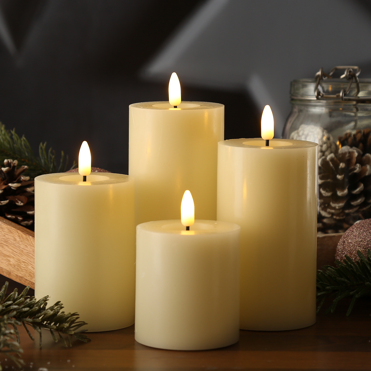 LED Kerzenset LINA - Rustik-Optik - Echtwachs - 4 Größen - D: 7cm - Timer - creme - 4er Set LED Kerzenset LINA - Rustik-Optik - Echtwachs - 4 Größen - D: 7cm - Timer - creme - 4er Set