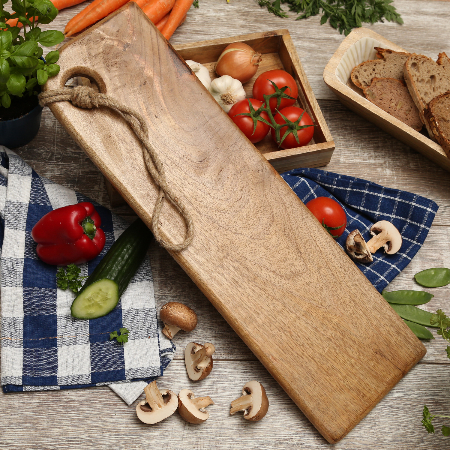 Schneidebrett - Servierbrett - rechteckig - Mangoholz - Kordel - L: 57,5cm - B: 18cm - natur