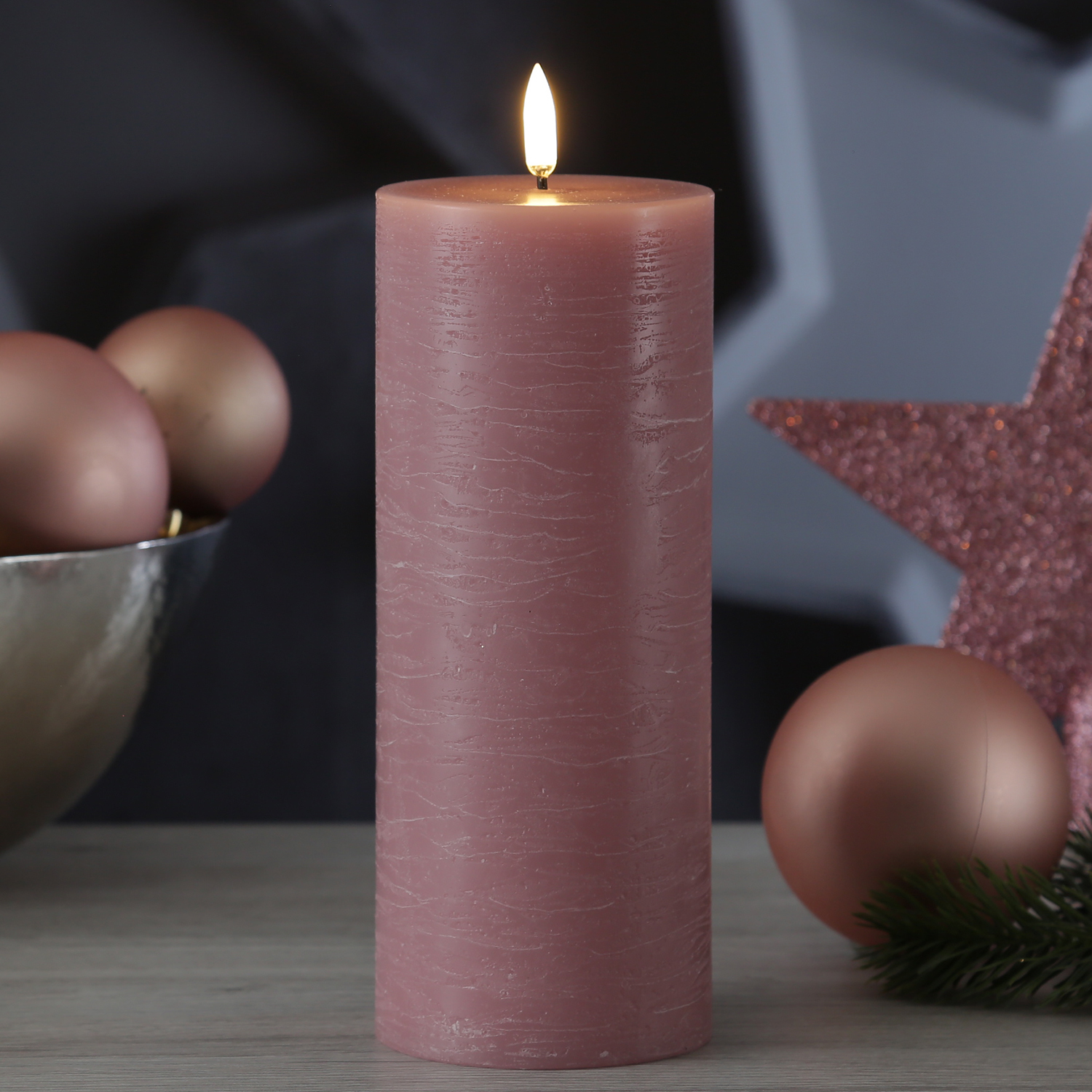 LED Kerze PIA - Rustik-Optik - Echtwachs - H: 20cm - D: 7,8cm - Timer - bis zu 1000 Std. - rosa LED Kerze PIA - Rustik-Optik - Echtwachs - H: 20cm - D: 7,8cm - Timer - bis zu 1000 Std. - rosa