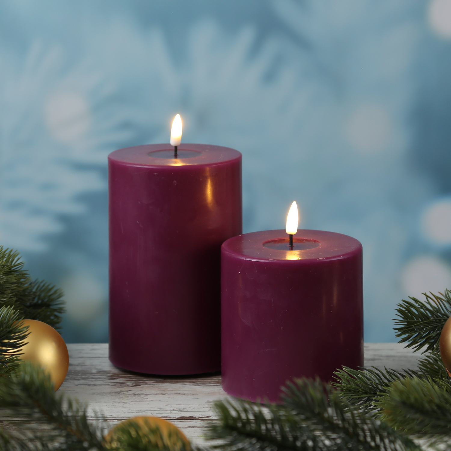 LED Stumpenkerze MIA - Echtwachs - realistische 3D Flamme - H: 15cm - D: 10cm - beere LED Stumpenkerze MIA - Echtwachs - realistische 3D Flamme - H: 15cm - D: 10cm - beere