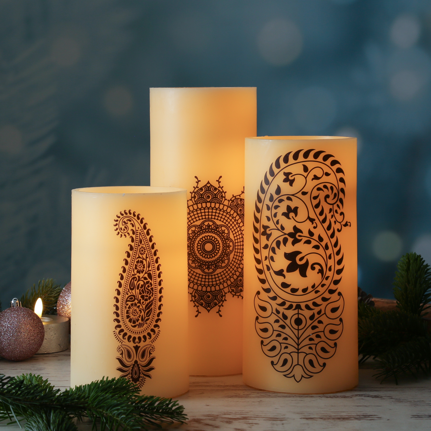 XXL LED Kerze Ornament - Echtwachs - flackernde LED - Timer - H: 25cm - D: 12cm - creme