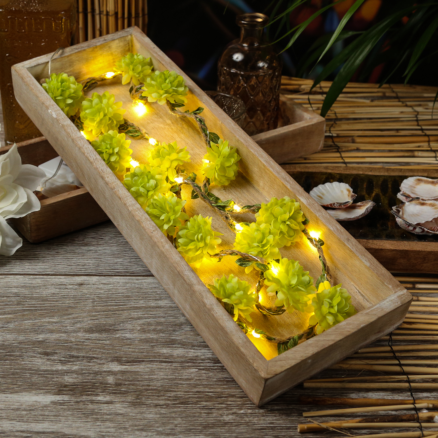 LED Lichterkette Blumen - 20 warmweiße LED - Batterie - Timer - L: 1,45m - für Außen - grün