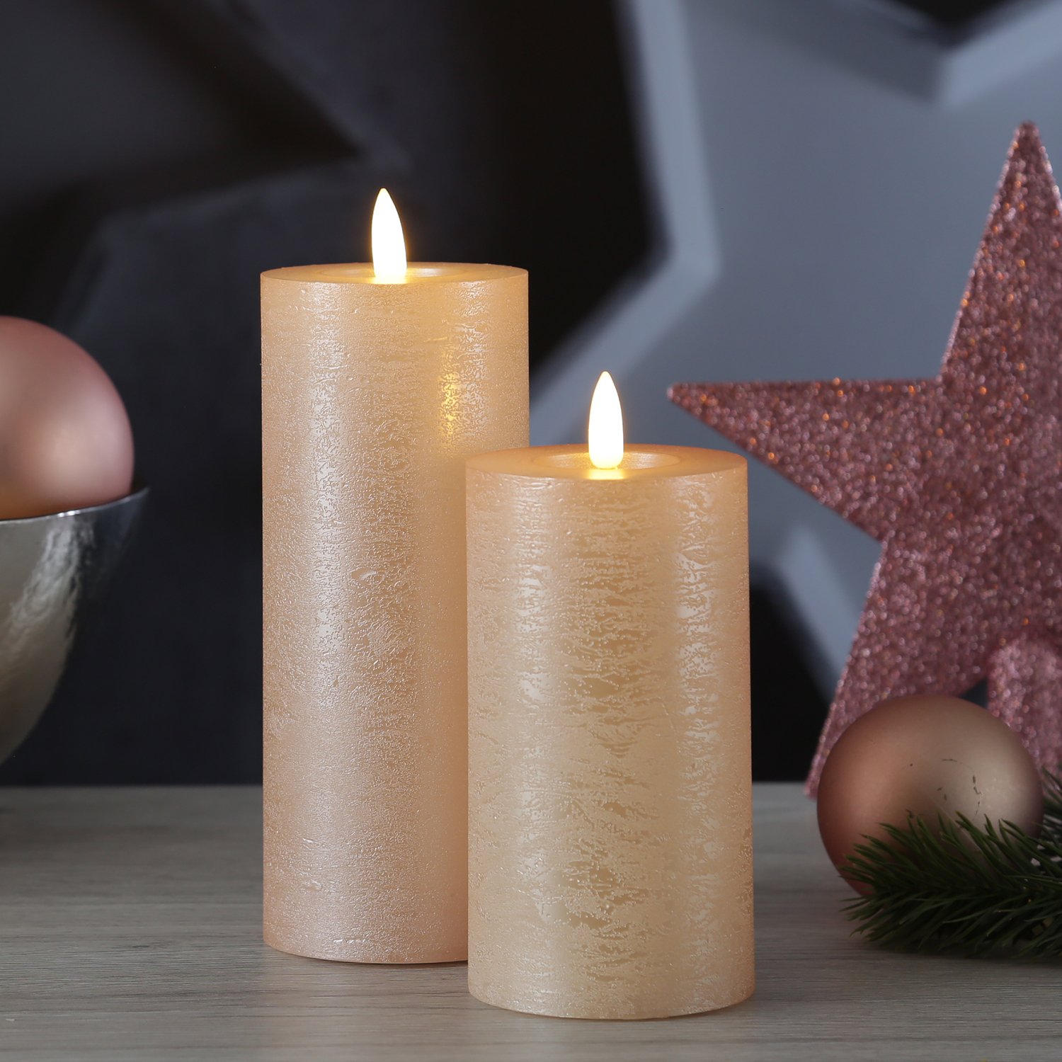 LED Kerze LINA - Rustik-Optik - Echtwachs - 3D Flamme - H: 15cm - D: 7cm - Batterie - Timer - rosa LED Kerze LINA - Rustik-Optik - Echtwachs - 3D Flamme - H: 15cm - D: 7cm - Batterie - Timer - rosa