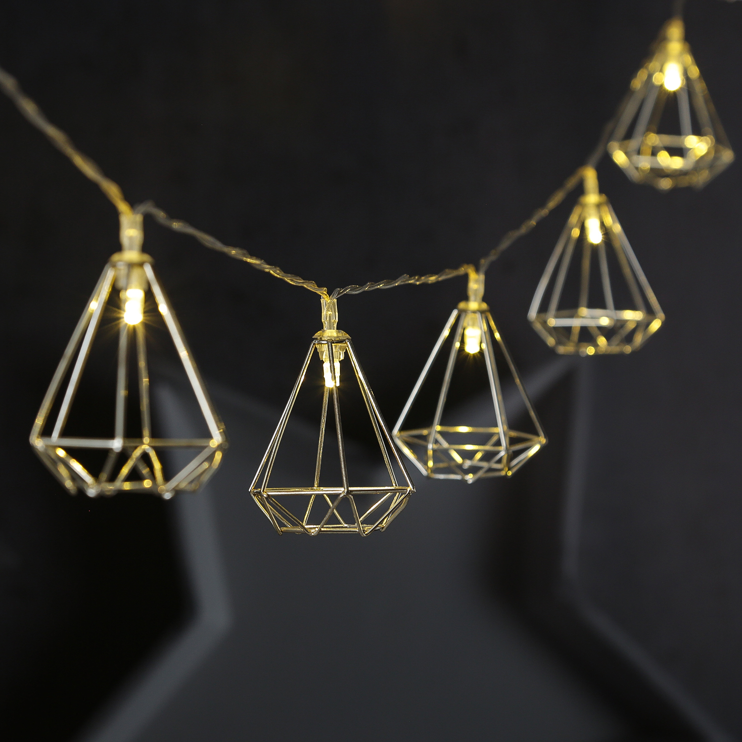 LED Lichterkette DIAMANT - 10 kleine beleuchtete Diamanten - Batterie - L: 1,6m - silber