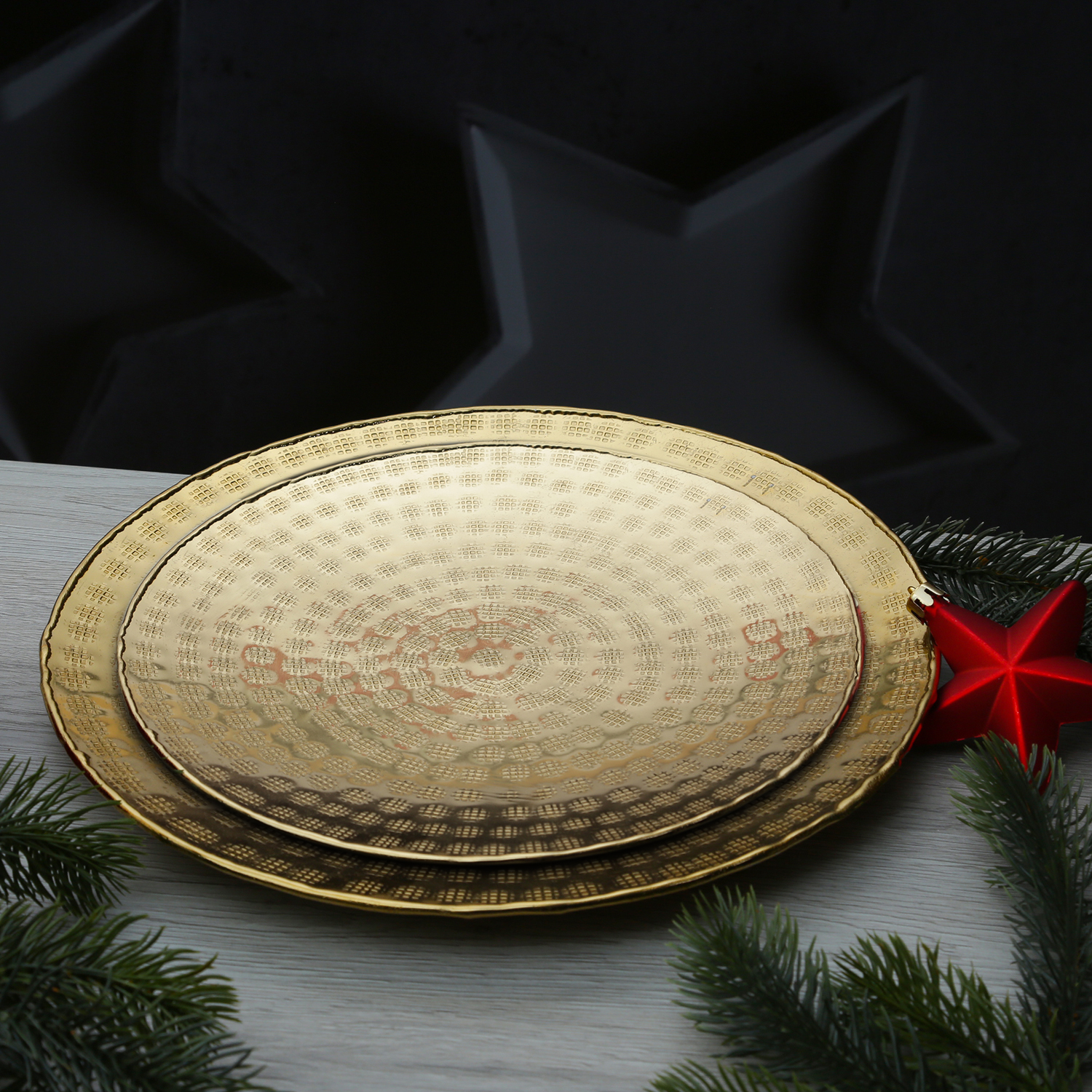 Tablett - Dekotablett - rund - Aluminium - gehämmert - D: 28,5cm - gold Tablett - Dekotablett - rund - Aluminium - gehämmert - D: 28,5cm - gold