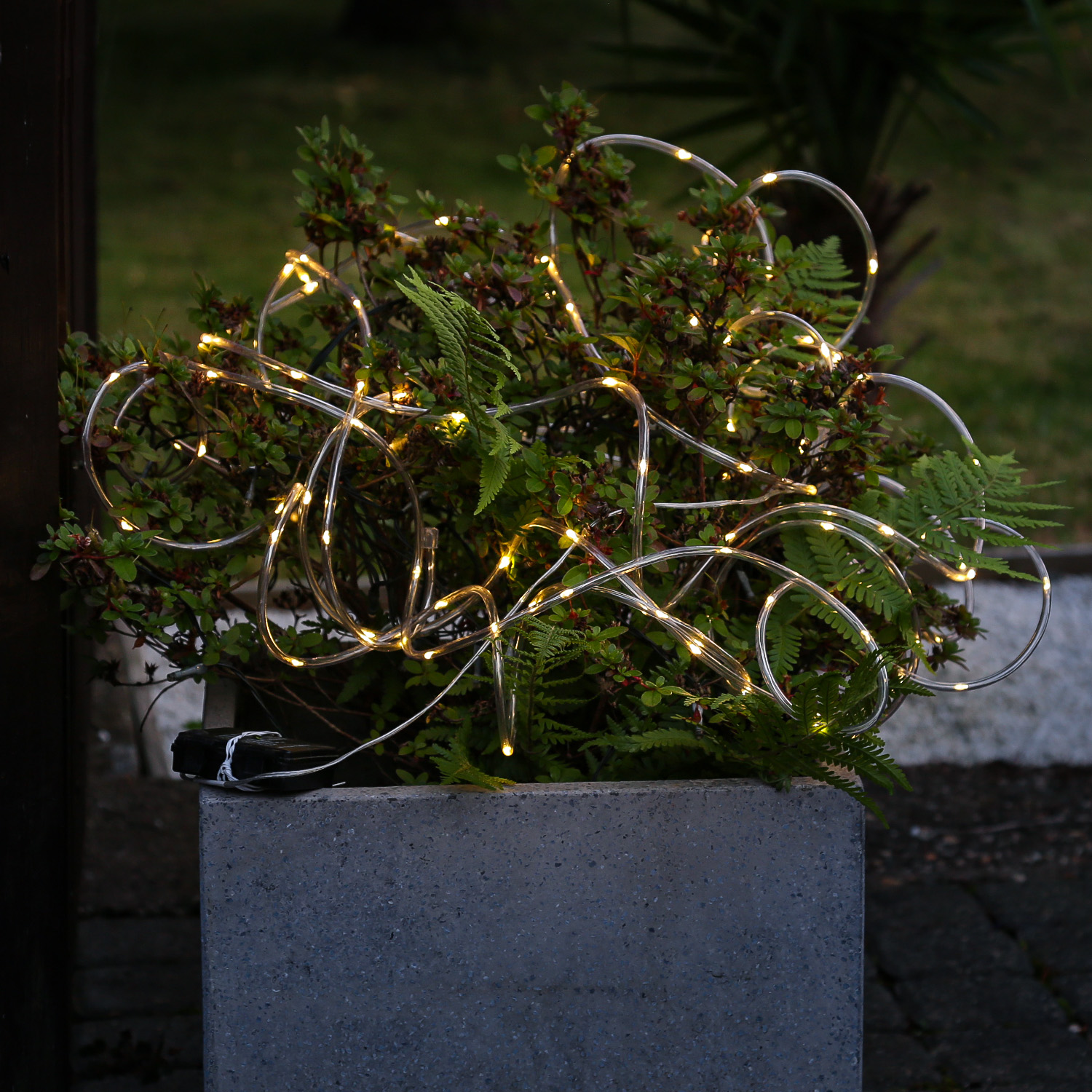 LED Lichtschlauch - 120 warmweiße LED - 8 Funktionen - Timer- Batteriebetrieb - L: 12m - für Außen LED Lichtschlauch - 120 warmweiße LED - 8 Funktionen - Timer- Batteriebetrieb - L: 12m - für Außen