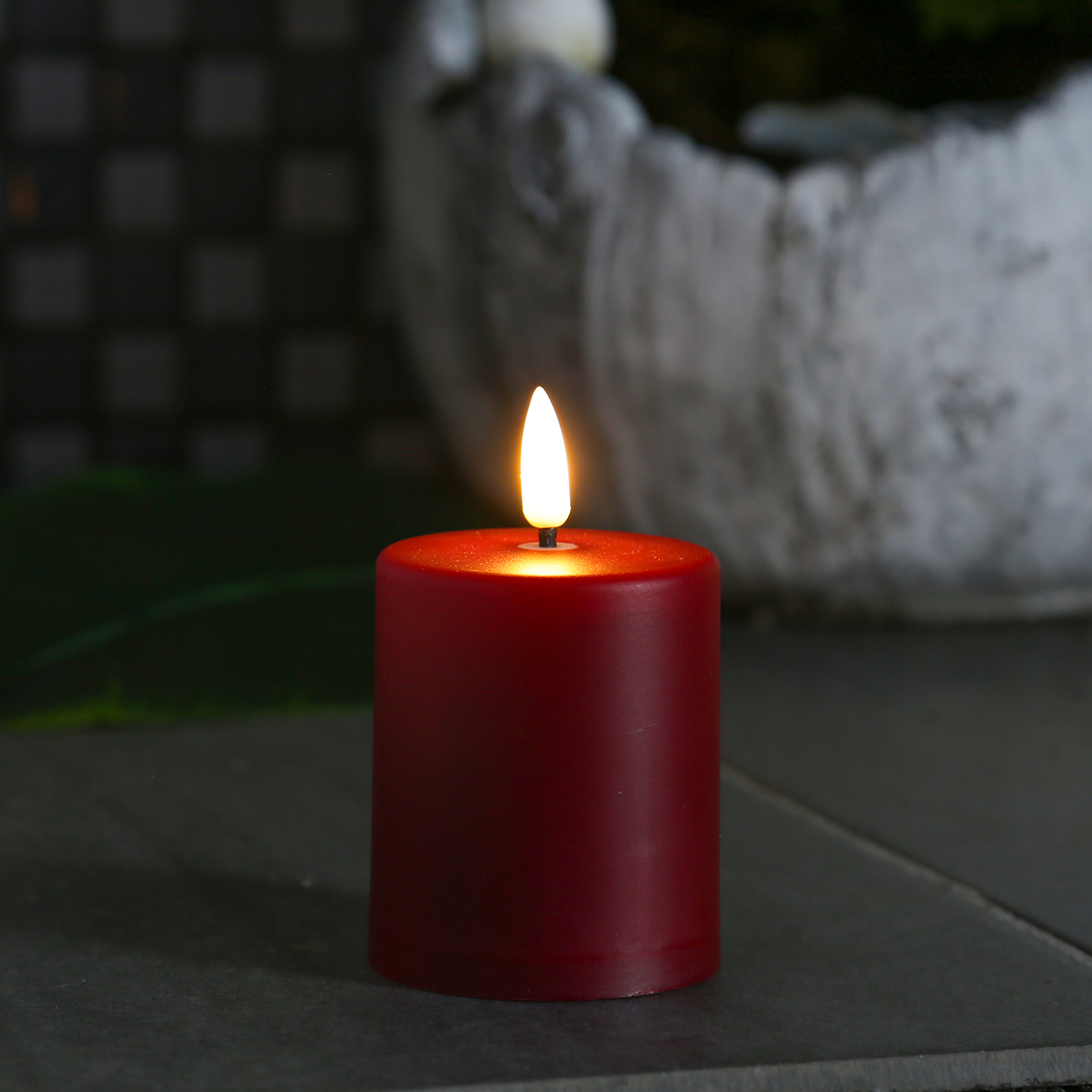 LED Mini Kerze/Grabkerze - H: 10cm/D: 6,1cm - Timer/Sensor - für Innen/Außen - bis 1200h - rot LED Mini Kerze/Grabkerze - H: 10cm/D: 6,1cm - Timer/Sensor - für Innen/Außen - bis 1200h - rot