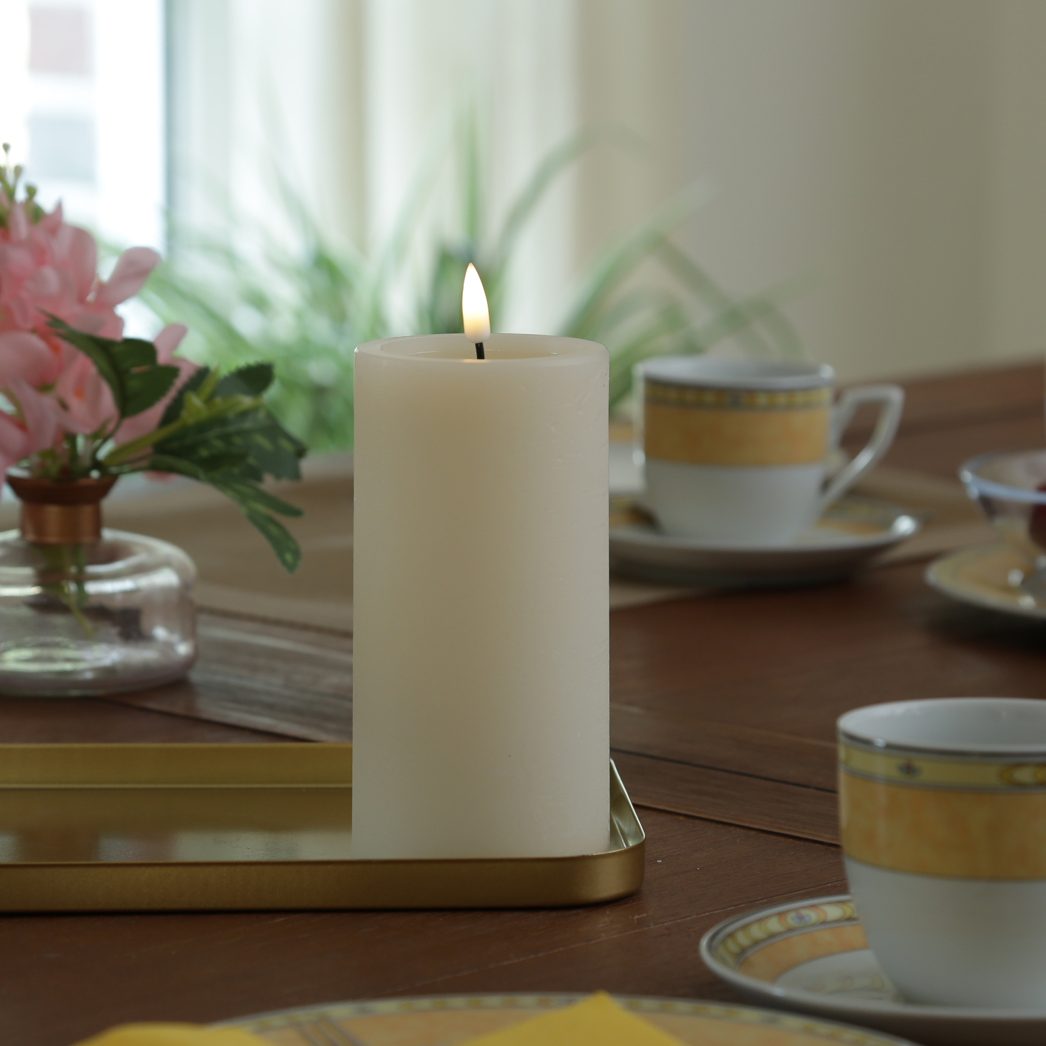 LED Kerze UNIQUE - Rustik-Optik - Echtwachs - H: 15cm - D: 7,5cm - bis zu 1500 Std. - creme LED Kerze UNIQUE - Rustik-Optik - Echtwachs - H: 15cm - D: 7,5cm - bis zu 1500 Std. - creme