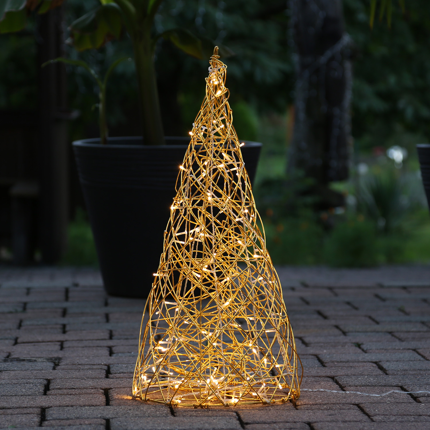 LED 3D Kegel - Gartenleuchte - Drahtleuchte - 100 warmweiße LED - für Außen - goldener Draht LED 3D Kegel - Gartenleuchte - Drahtleuchte - 100 warmweiße LED - für Außen - goldener Draht