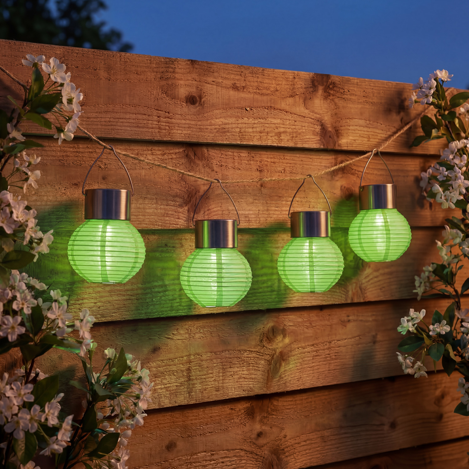 LED Solar Mini Lampions - kaltweiße LED - H: 9,5cm - D: 7cm - Lichtsensor - grün - 4er Set