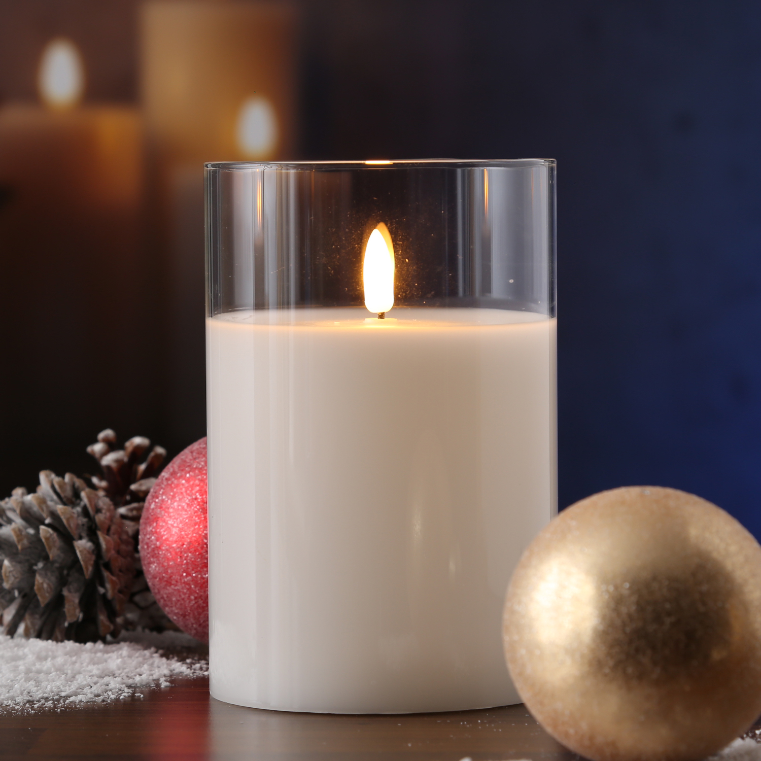 LED Kerze im Glas - Windlicht - Echtwachs - flackernde 3D Flamme - Timer - H: 15cm - D: 10cm - weiß LED Kerze im Glas - Windlicht - Echtwachs - flackernde 3D Flamme - Timer - H: 15cm - D: 10cm - weiß