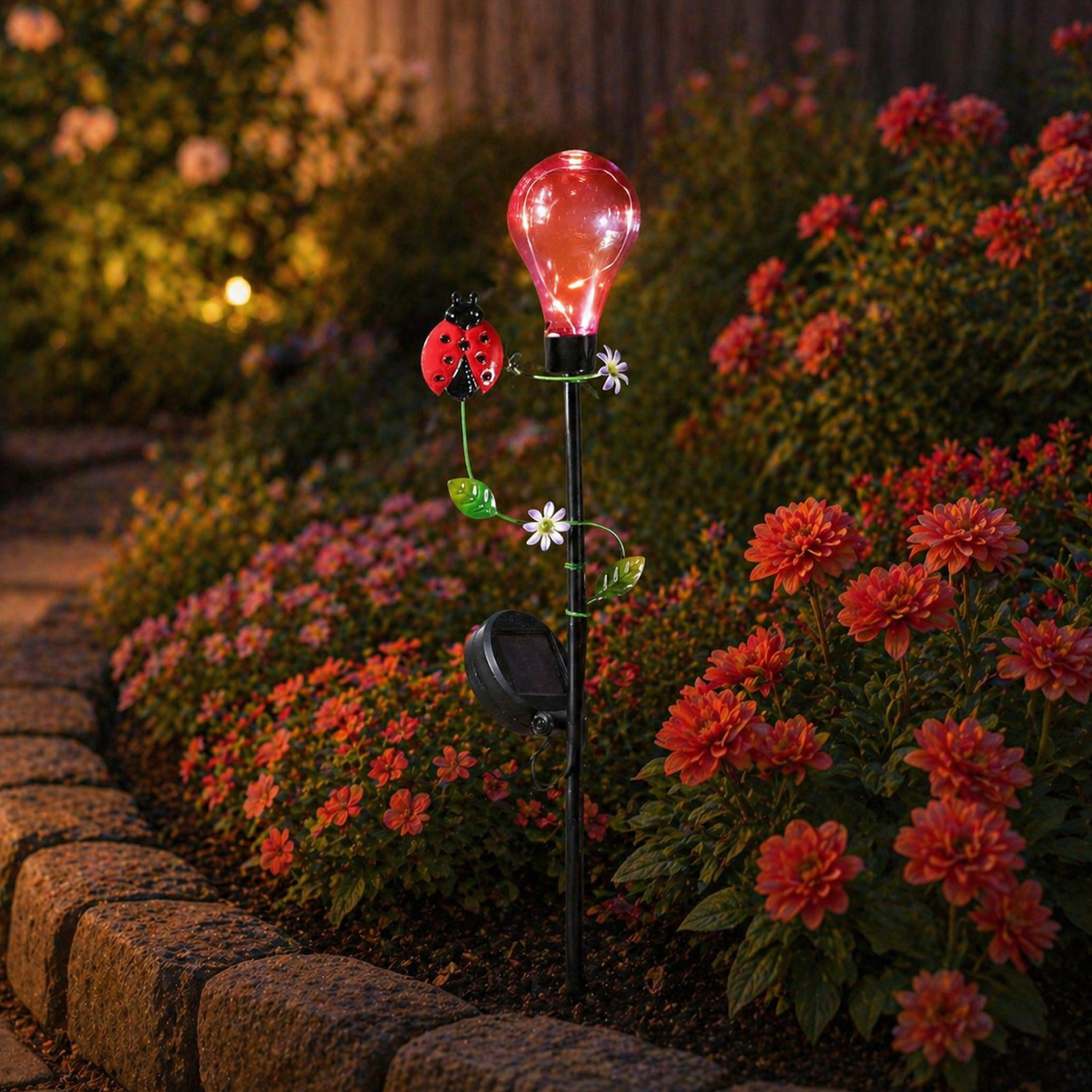 LED Solar Gartenstecker Glühbirne mit Marienkäfer - 5 warmweiße LED - H: 84cm - Lichtsensor
