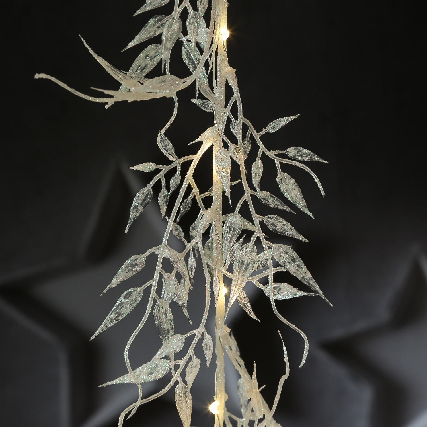 LED Drahtlichterkette Blätter mit Glitzer - 30 warmweiße LED - L: 150cm - Timer - Batterie - weiß LED Drahtlichterkette Blätter mit Glitzer - 30 warmweiße LED - L: 150cm - Timer - Batterie - weiß