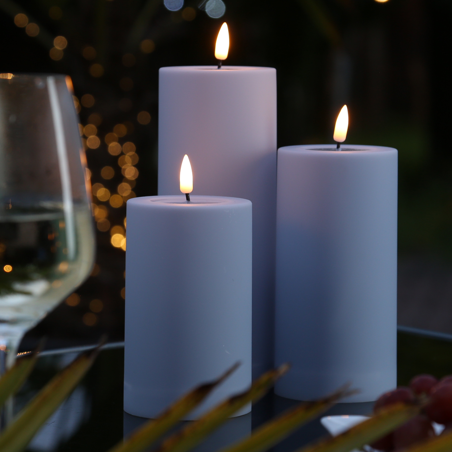 LED Stumpenkerze MIA - Kunststoff - realistische 3D Flamme - H: 15cm - outdoor - pastellblau LED Stumpenkerze MIA - Kunststoff - realistische 3D Flamme - H: 15cm - outdoor - pastellblau