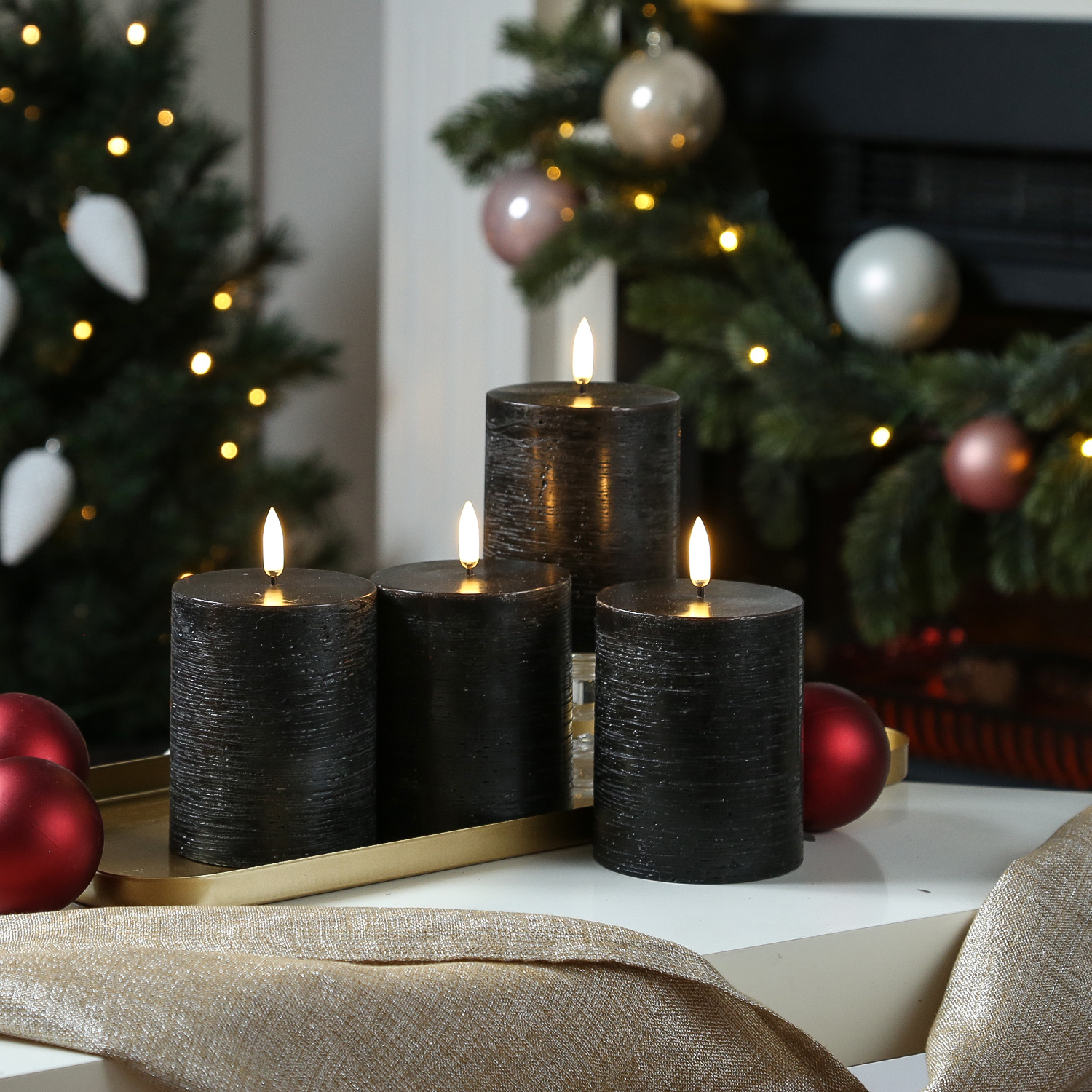 LED Kerzenset PIA - Rustik-Optik - H: 10cm - inkl. Batterien und Fernbedienung - schwarz - 4er Set LED Kerzenset PIA - Rustik-Optik - H: 10cm - inkl. Batterien und Fernbedienung - schwarz - 4er Set