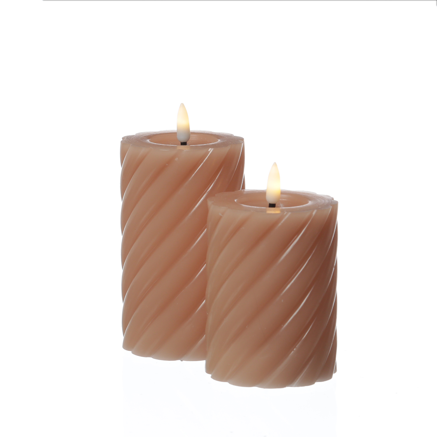 LED Stumpenkerze TWIST - Echtwachs - warmweiße 3D Flamme - H: 12,5cm - Batterie - Timer - altrosa LED Stumpenkerze TWIST - Echtwachs - warmweiße 3D Flamme - H: 12,5cm - Batterie - Timer - altrosa