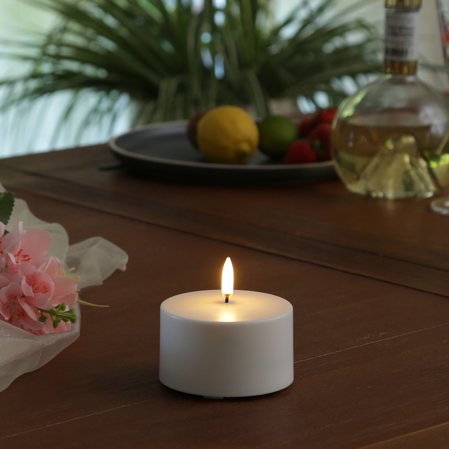 LED Kerze THEA - Kunststoff - Timer - H: 5cm - D: 8,4cm - bis zu 1000 Std.  - für Außen - weiß LED Kerze THEA - Kunststoff - Timer - H: 5cm - D: 8,4cm - bis zu 1000 Std.  - für Außen - weiß